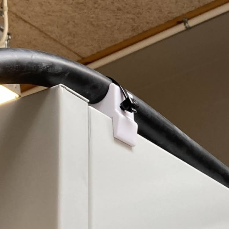 Haas UMC-500 cable holder