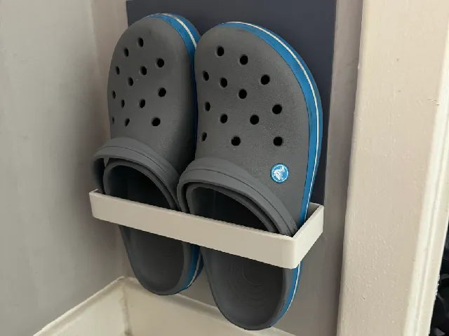 Slides / Crocs Wall Mount