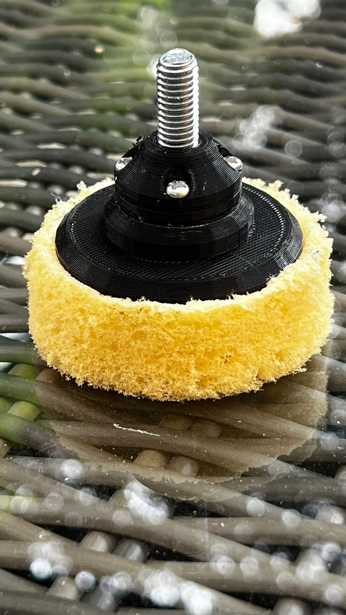 Small polishing disk