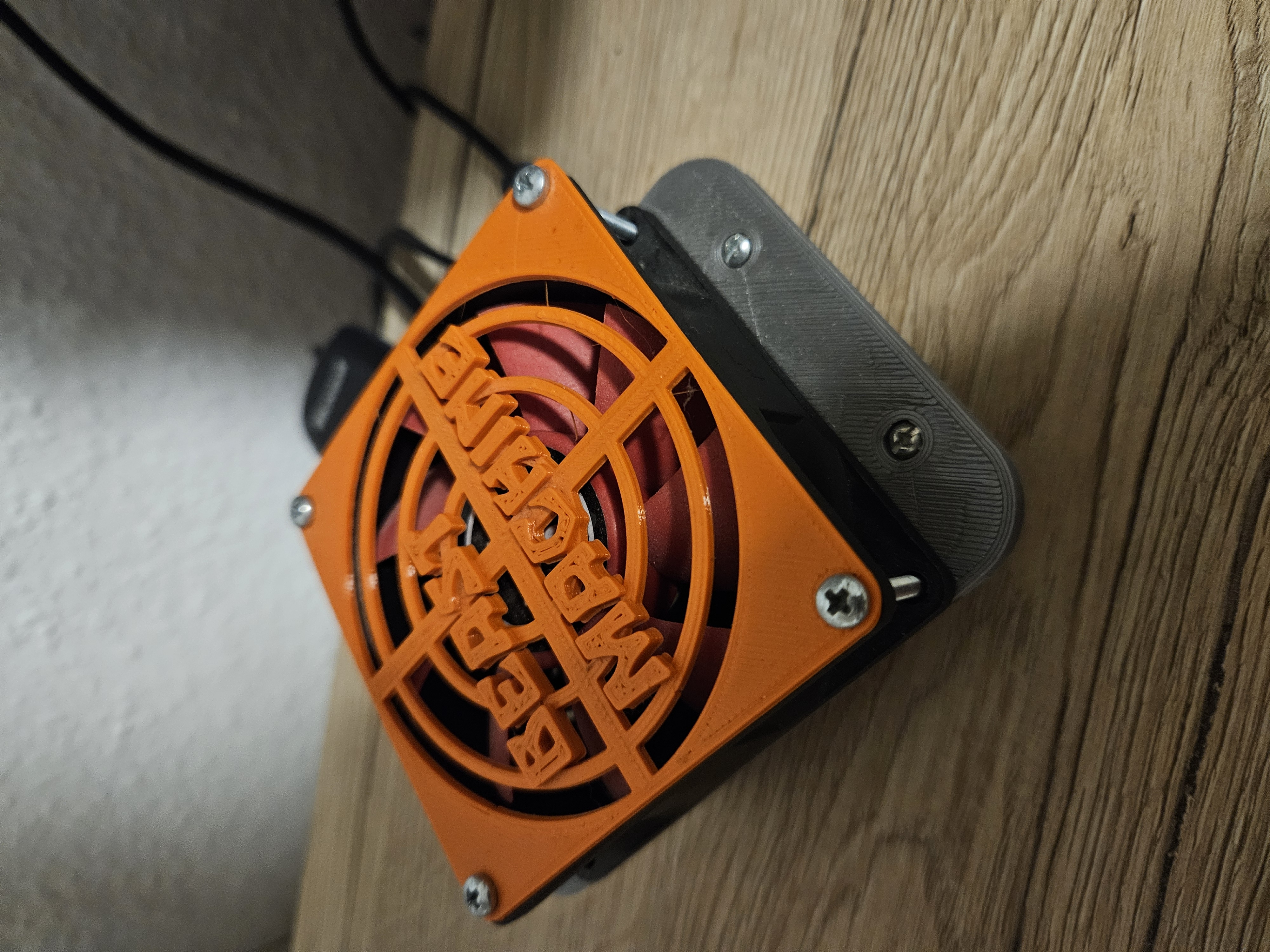 Odroid XU4 case with fan