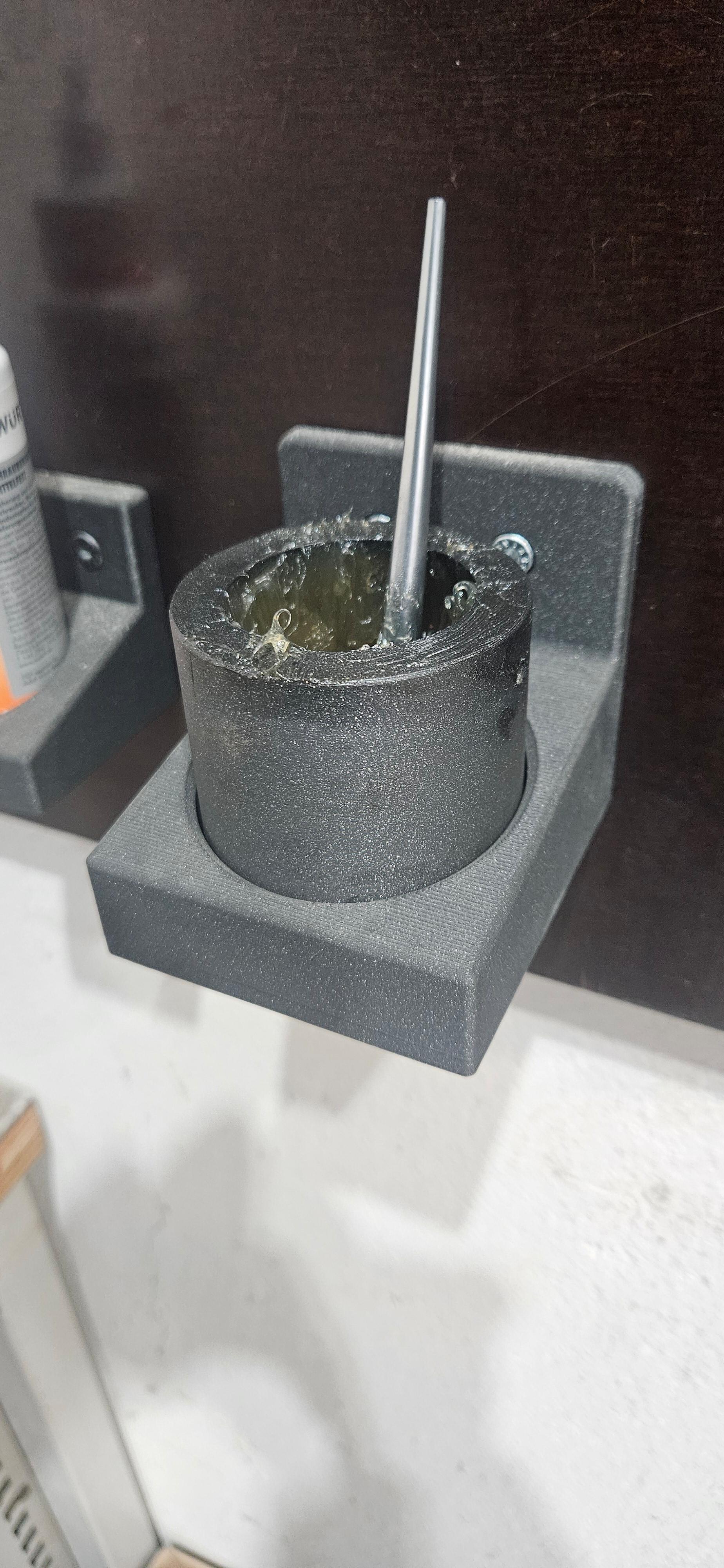 Fettbehälter + Wandhalter/Grease container + wall mount