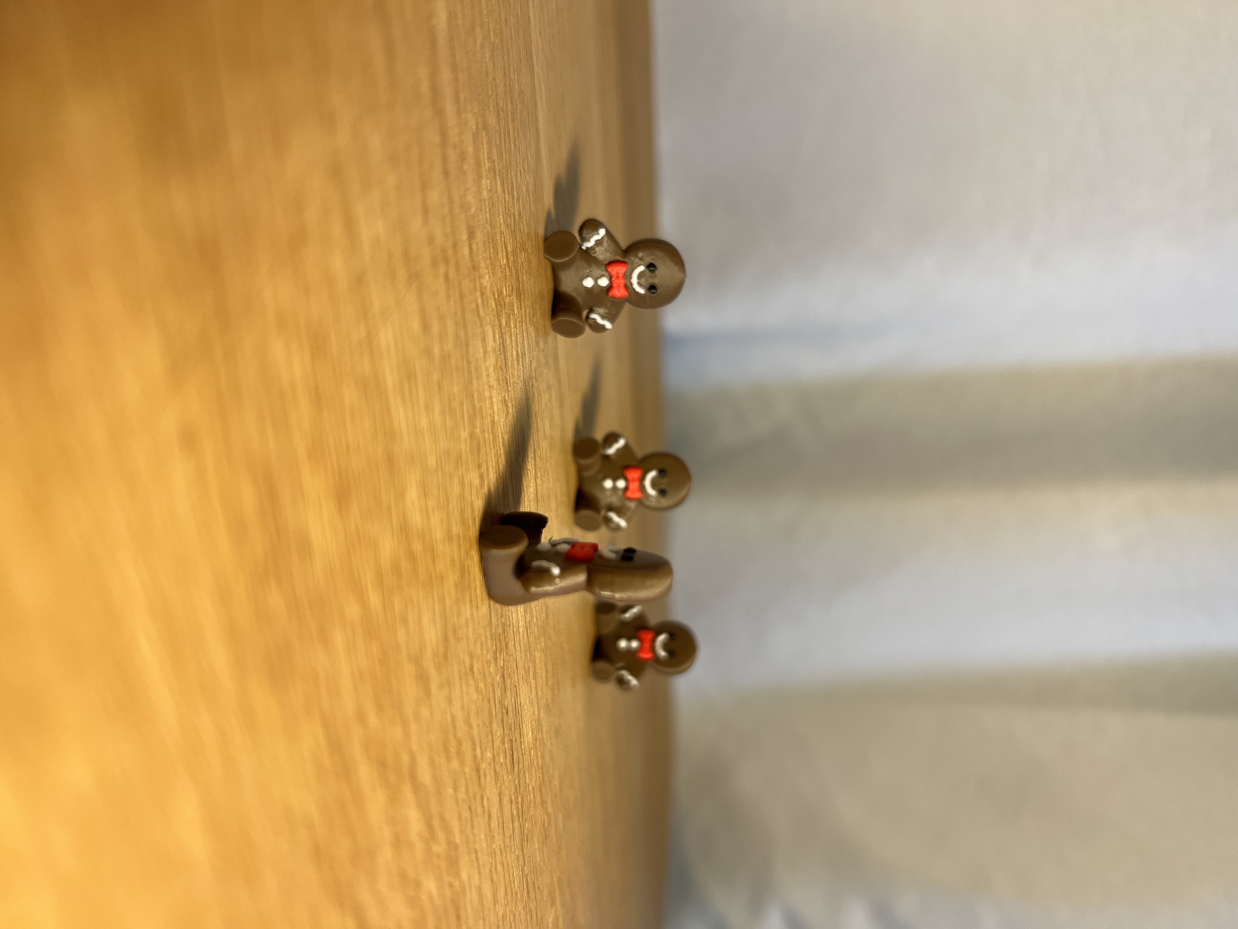 Miniatura 4 do modelo 3D Mini Sitting Gingerbread Man