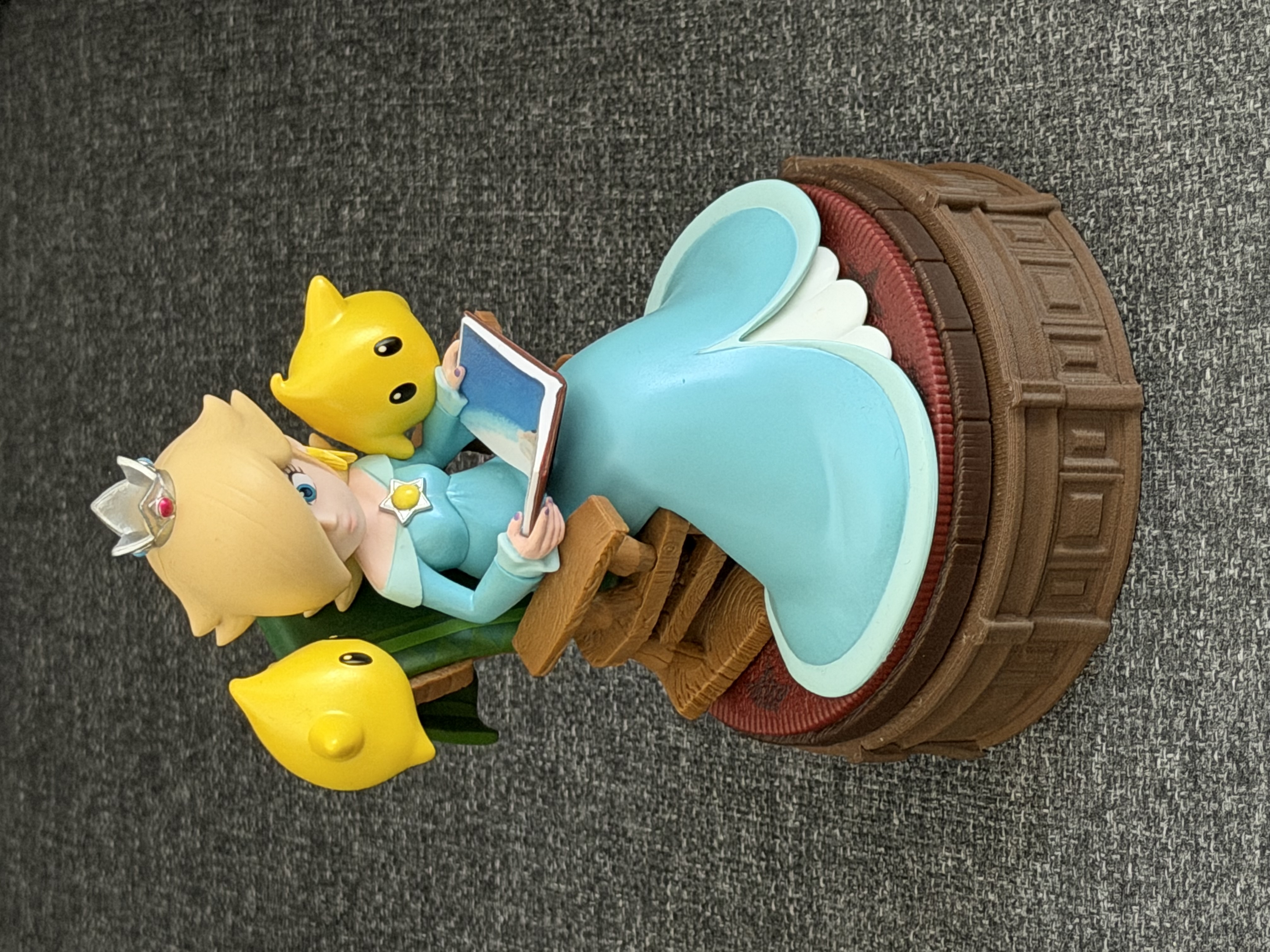 Amiibo stand: Comet Observatory Library