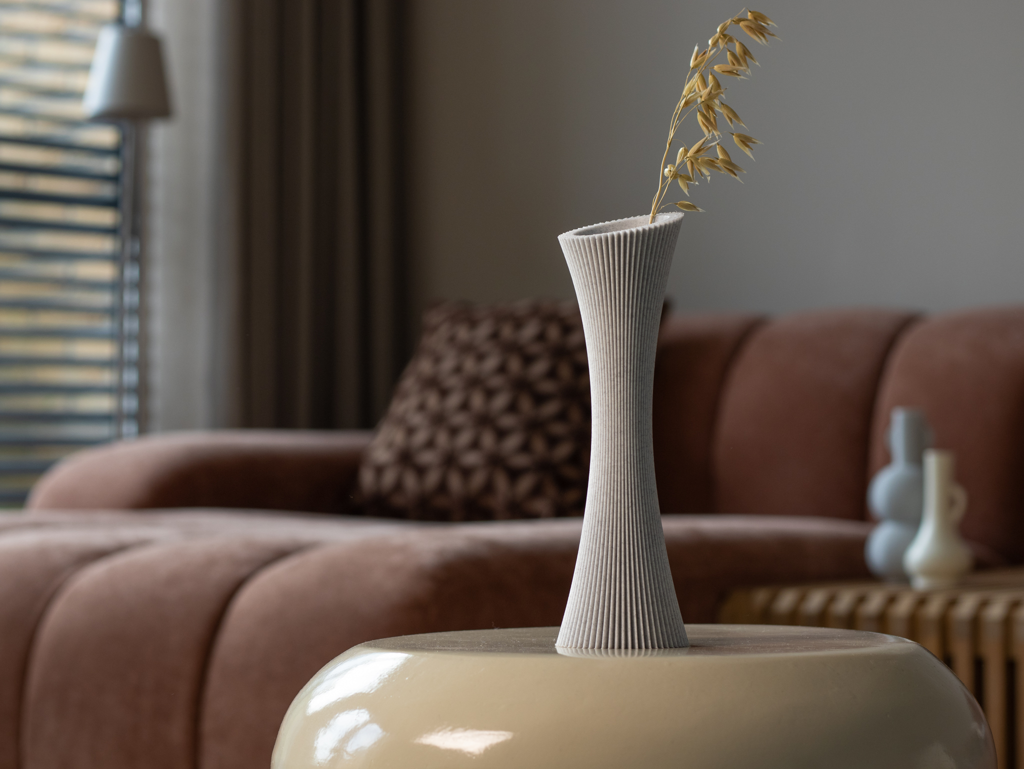 Vase ÉLISE - Elegant Ribbed Design
