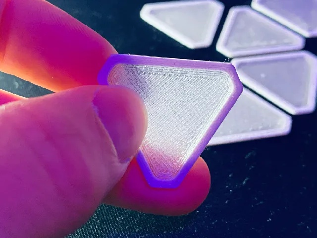GUITAR PICK : TRIANGLE