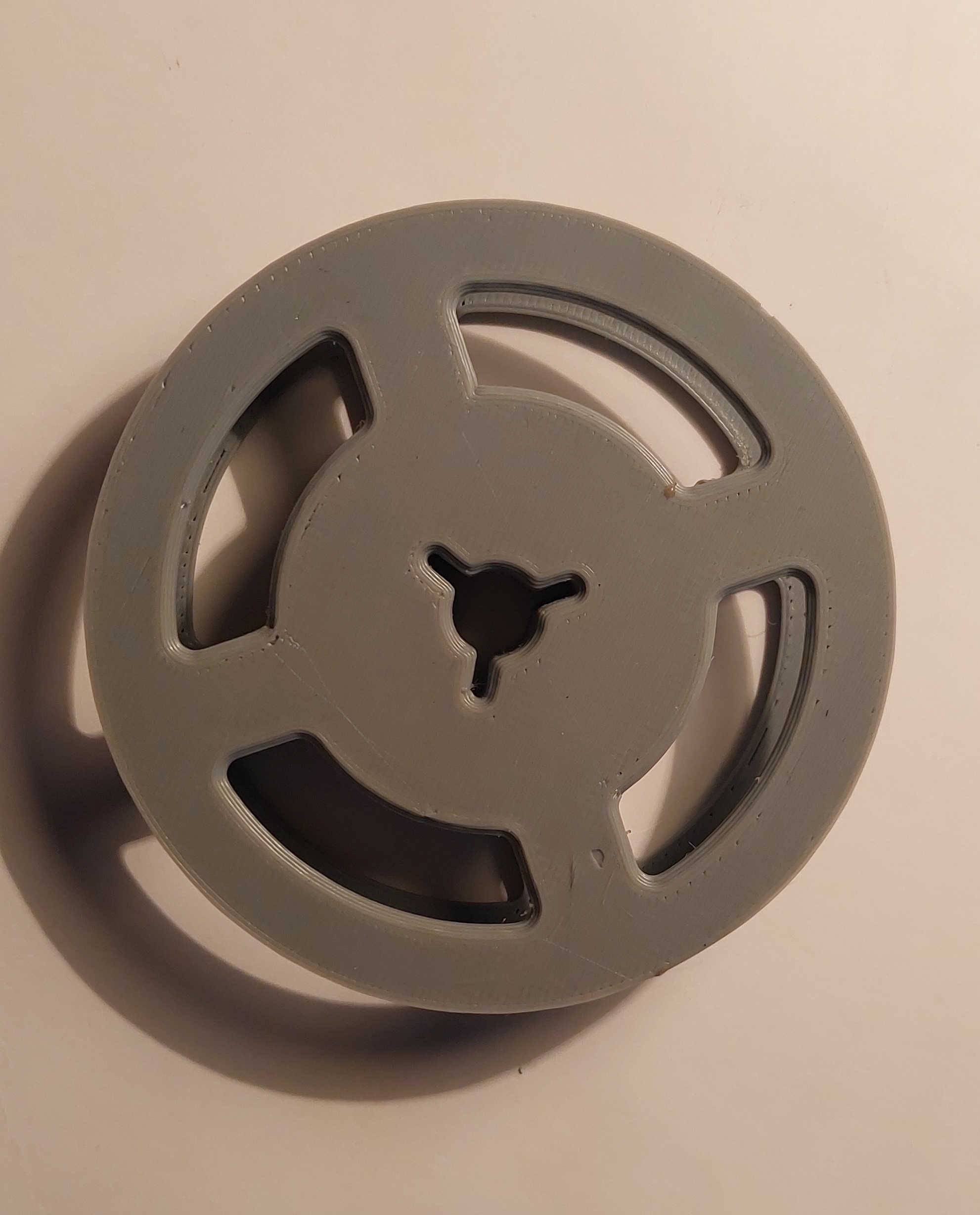 retro Tesla liberec reel 8cm