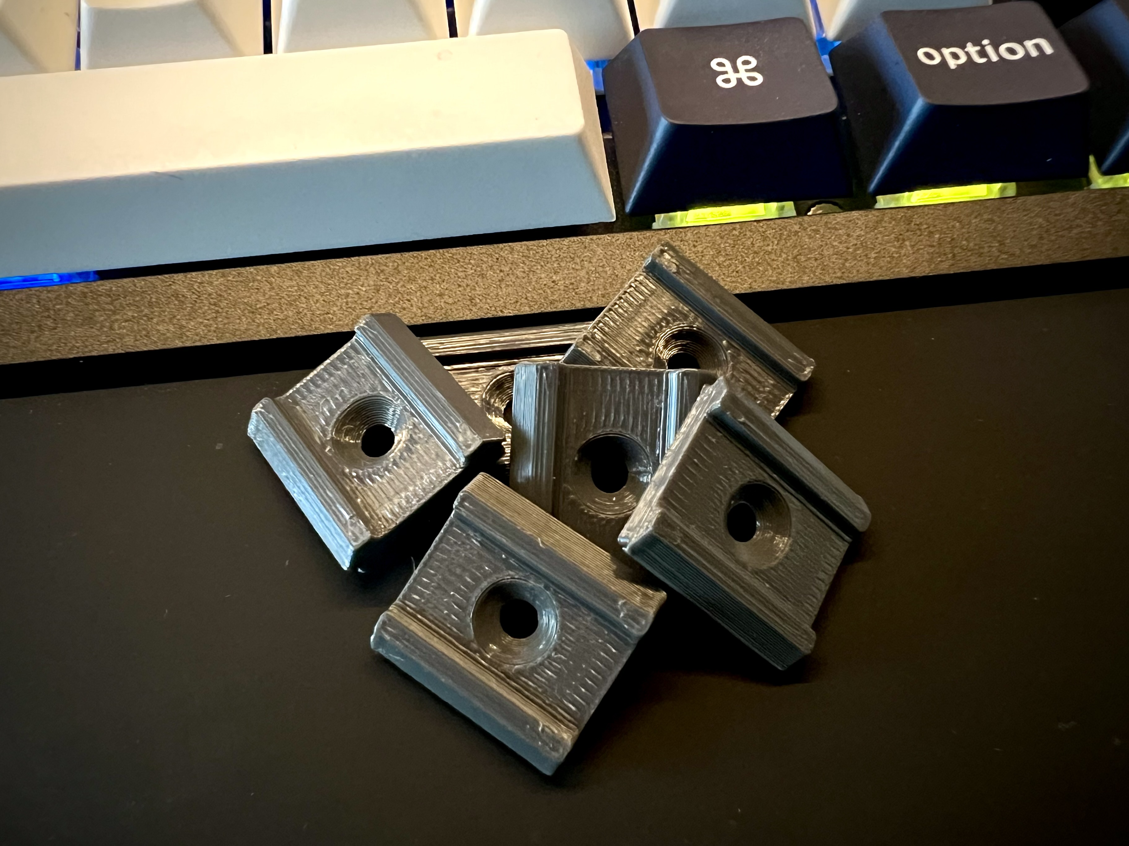 IKEA MITTLED, strong mounting clip