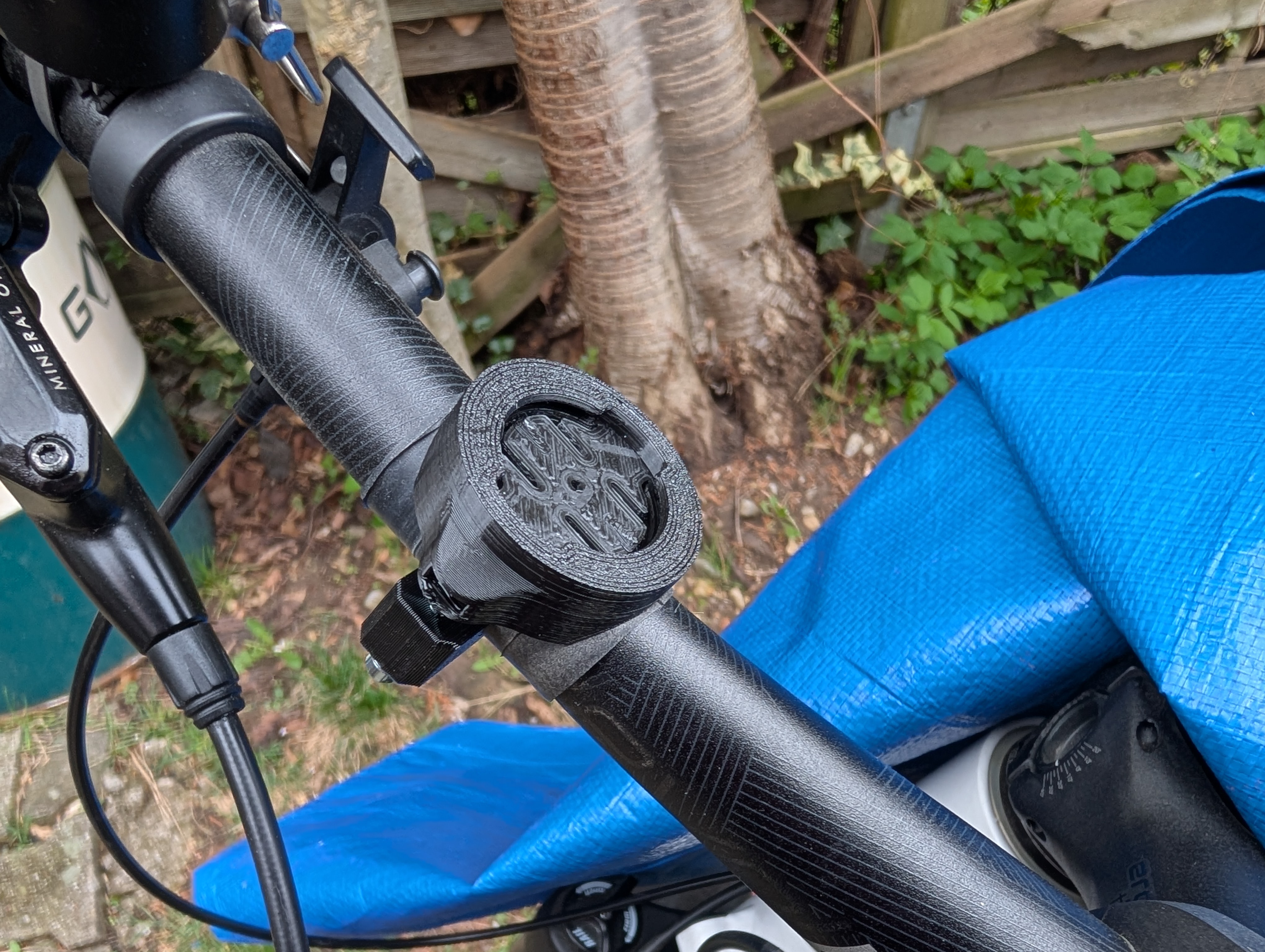 Garmin Quarter Turn Mount for 24mm bike handlebars 3D model
