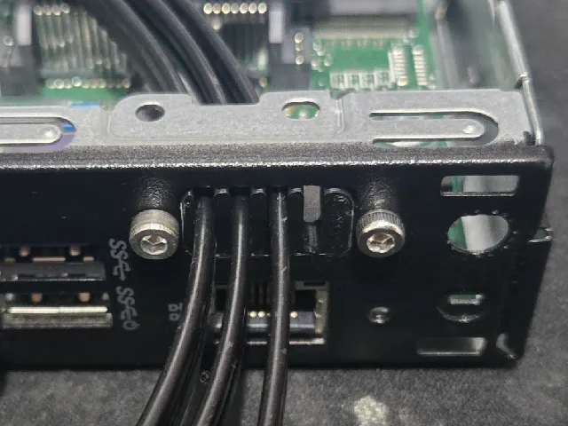 Dell Mini PC SATA passthrough port