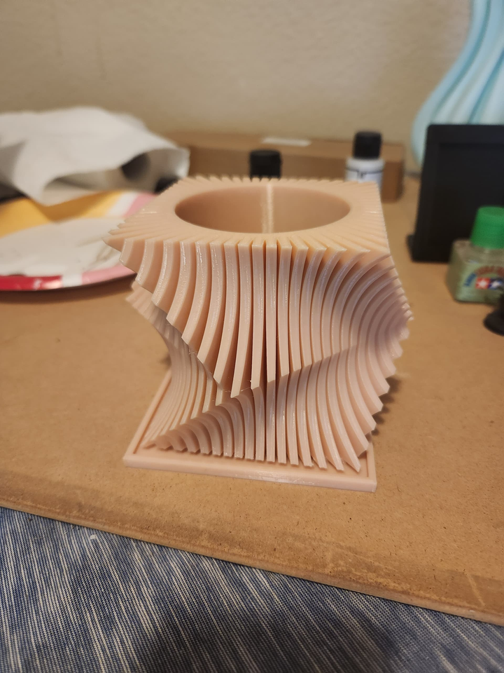 3in Bükülmüş Küp Çiçek Açan  (Sadece Plastik Aparattır!!!)