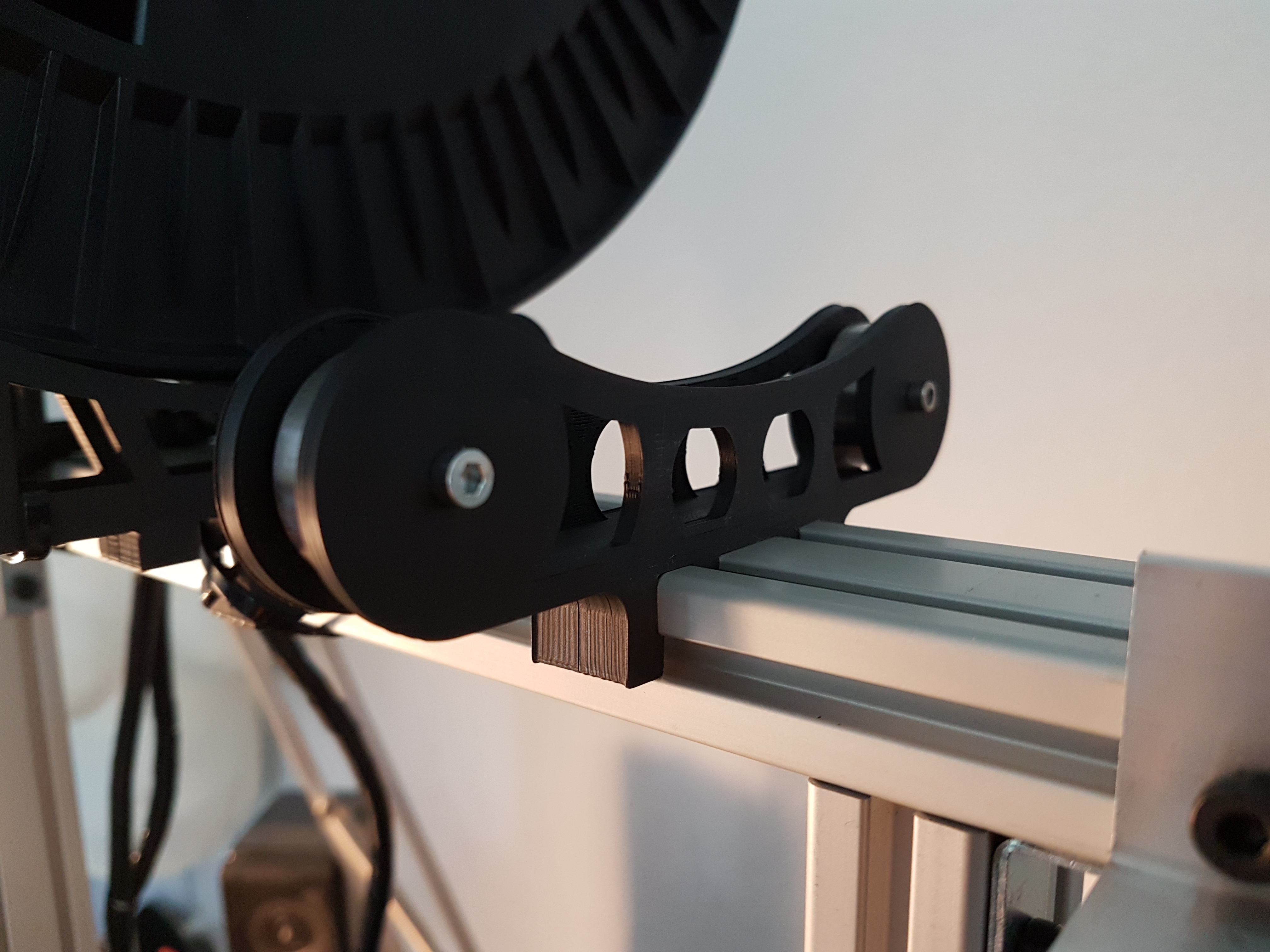 Clip on 4020 spool holder for 628 ( Skate ) and 609 bearings