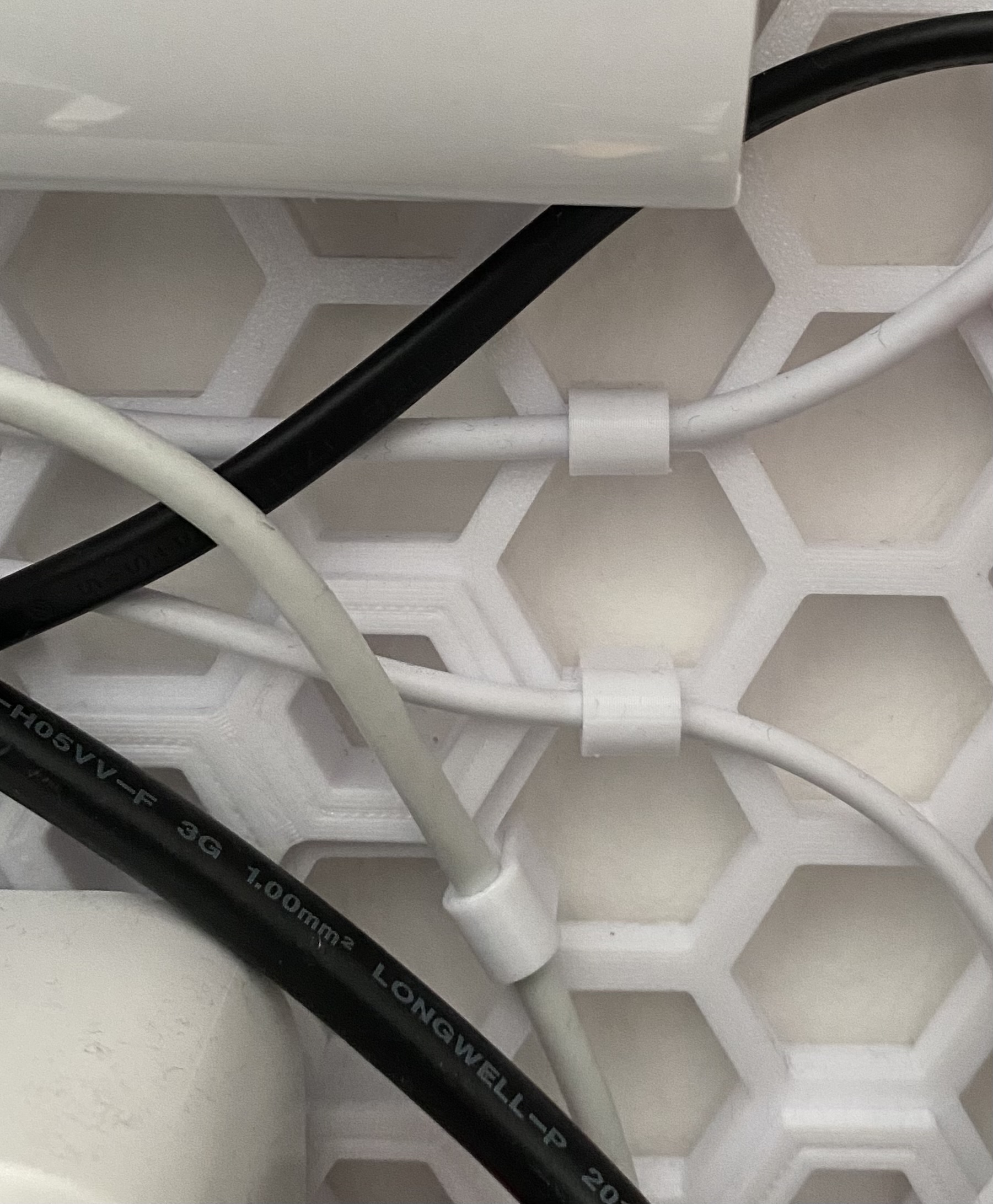 Tiny HSW Cable Clip