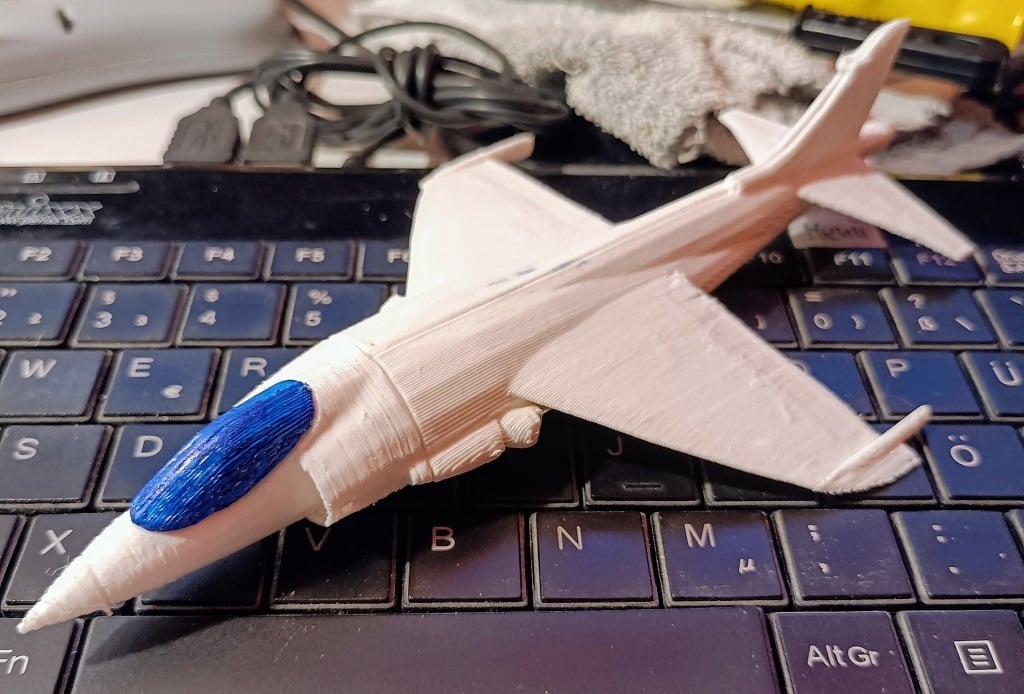 Harrier jump jet — thumbnail 2