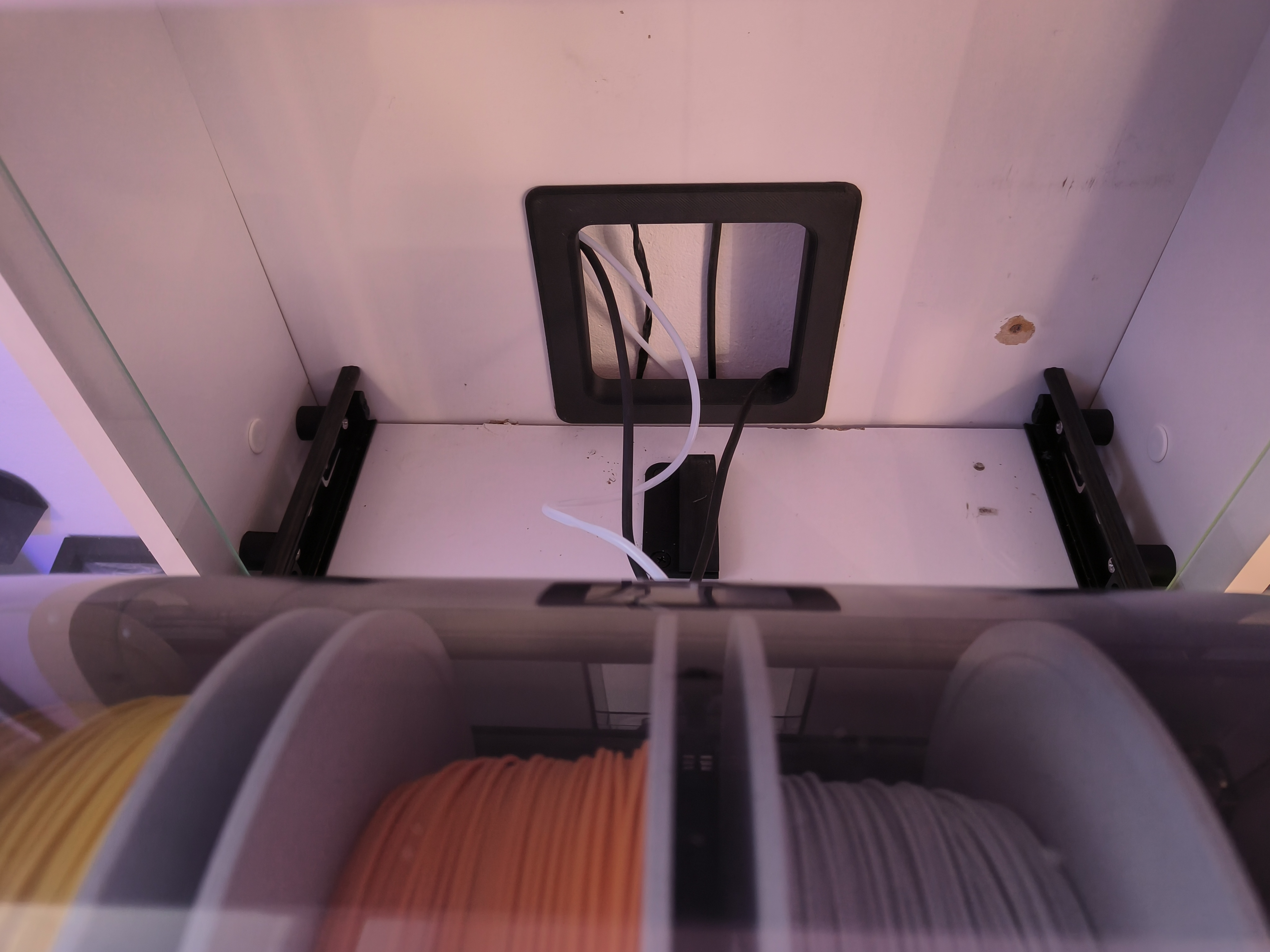 Cable Feedthrough AMS
