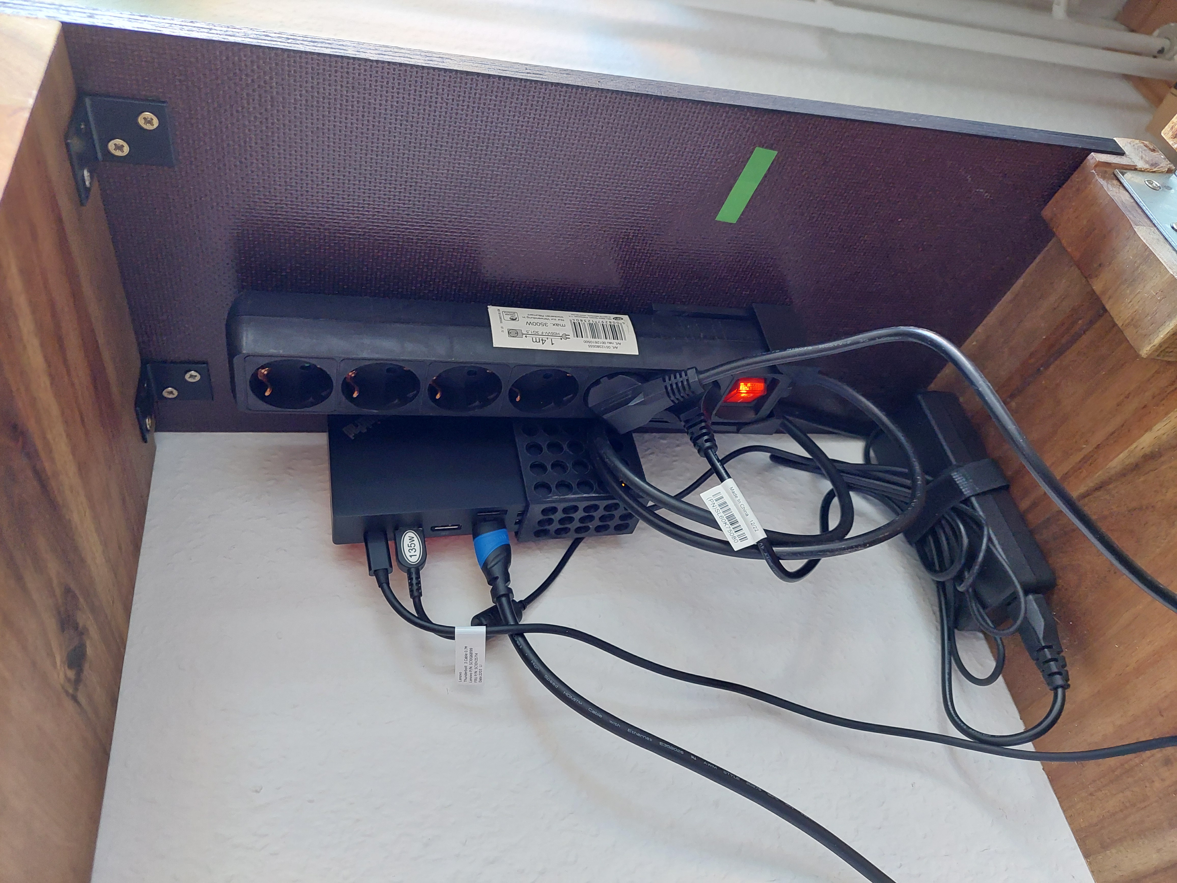 Lenovo-Dockingstation Halter