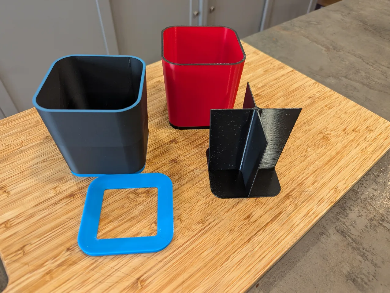 Desktop Waste Bin / Organizer by Christian Savard | Download free STL ...