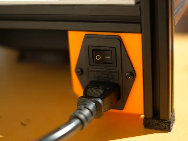 Power Plug Case for Mounting on 2020 Aluminum Extrusions