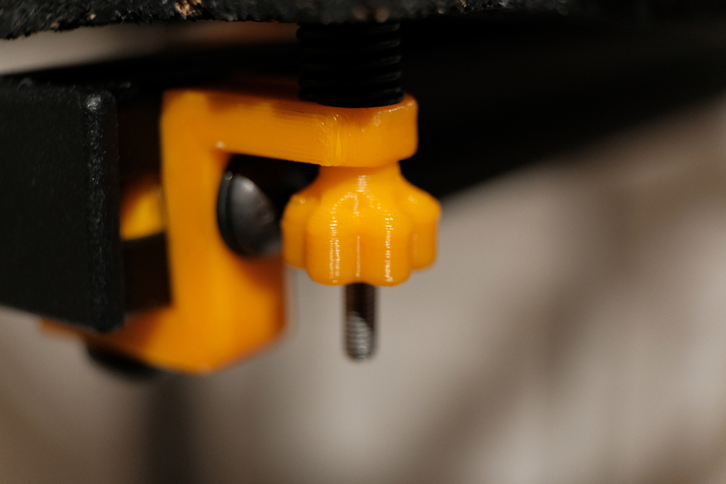 Simple Heatbed Knob for M3 Nut and Screw
