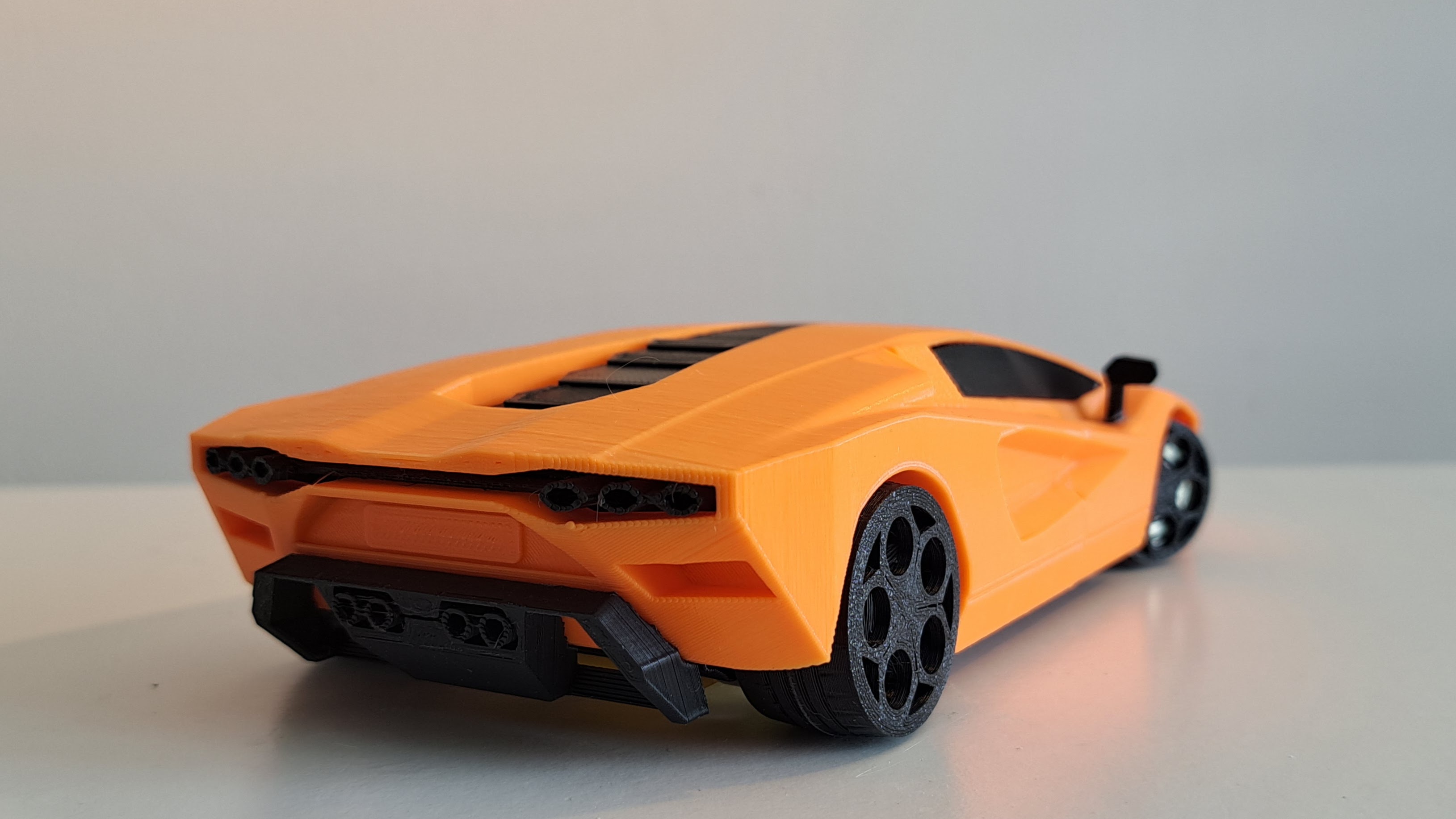 1:25 Scale RC Lamborghini Countach LPI 800-4 by THE MOC CHANNEL ...
