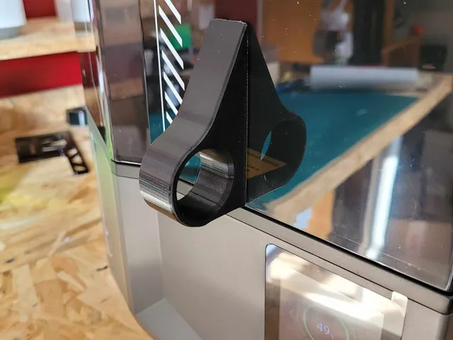 Satunr 4 and Saturn 4 ultra handle