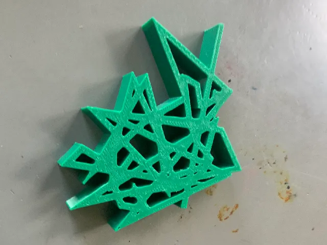 The most useless shape in this world. No glue! No support Supports!
