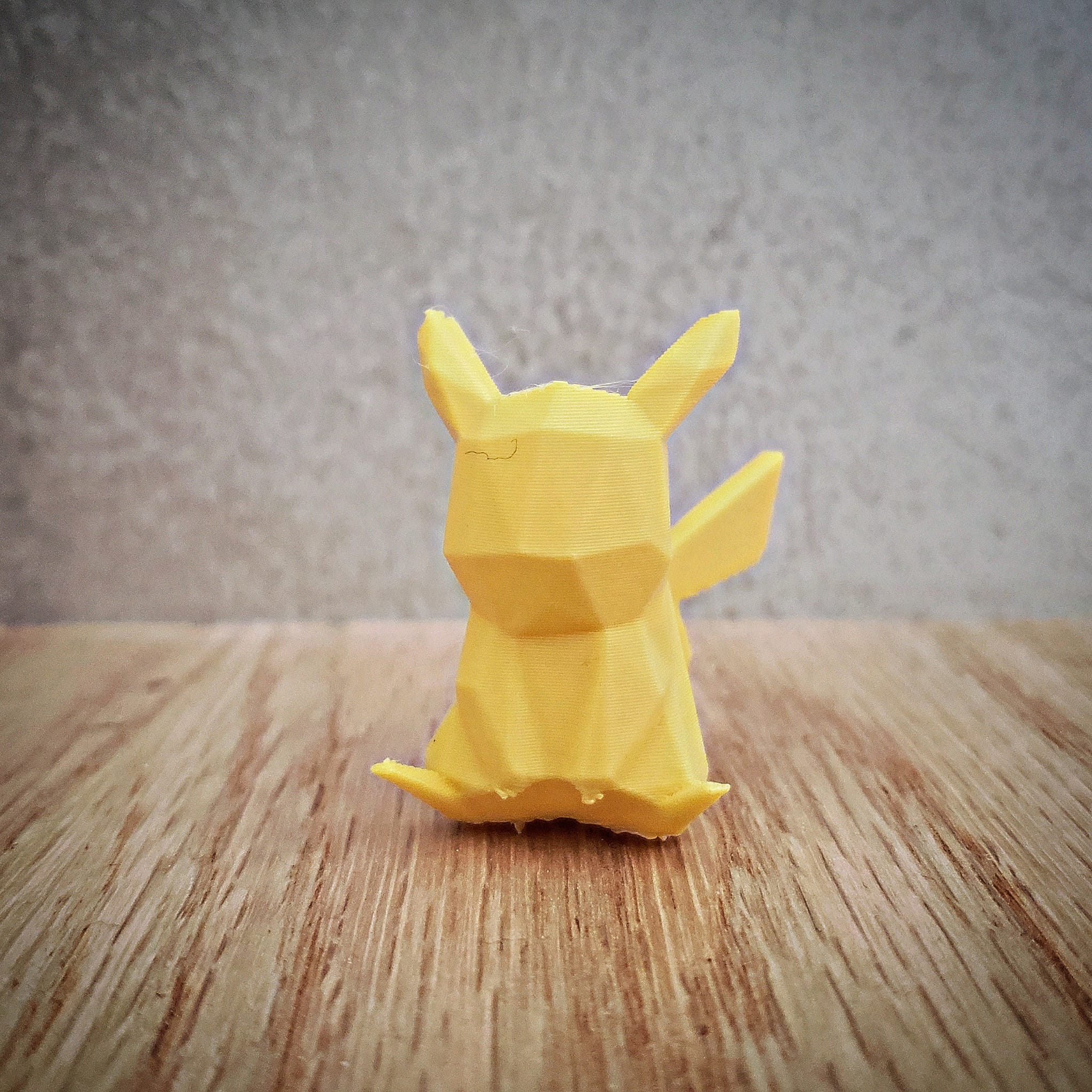 Pikachu - low poly (pokemon)