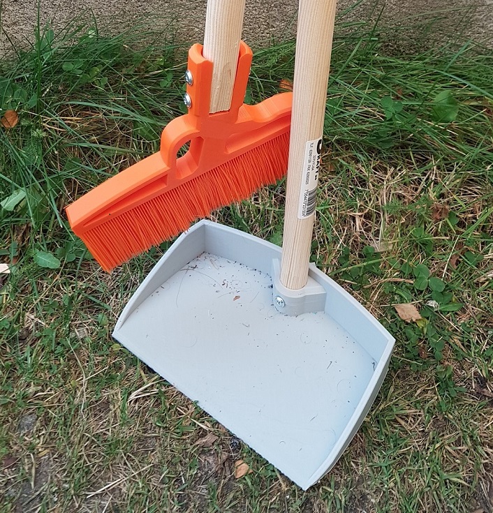 dustpan