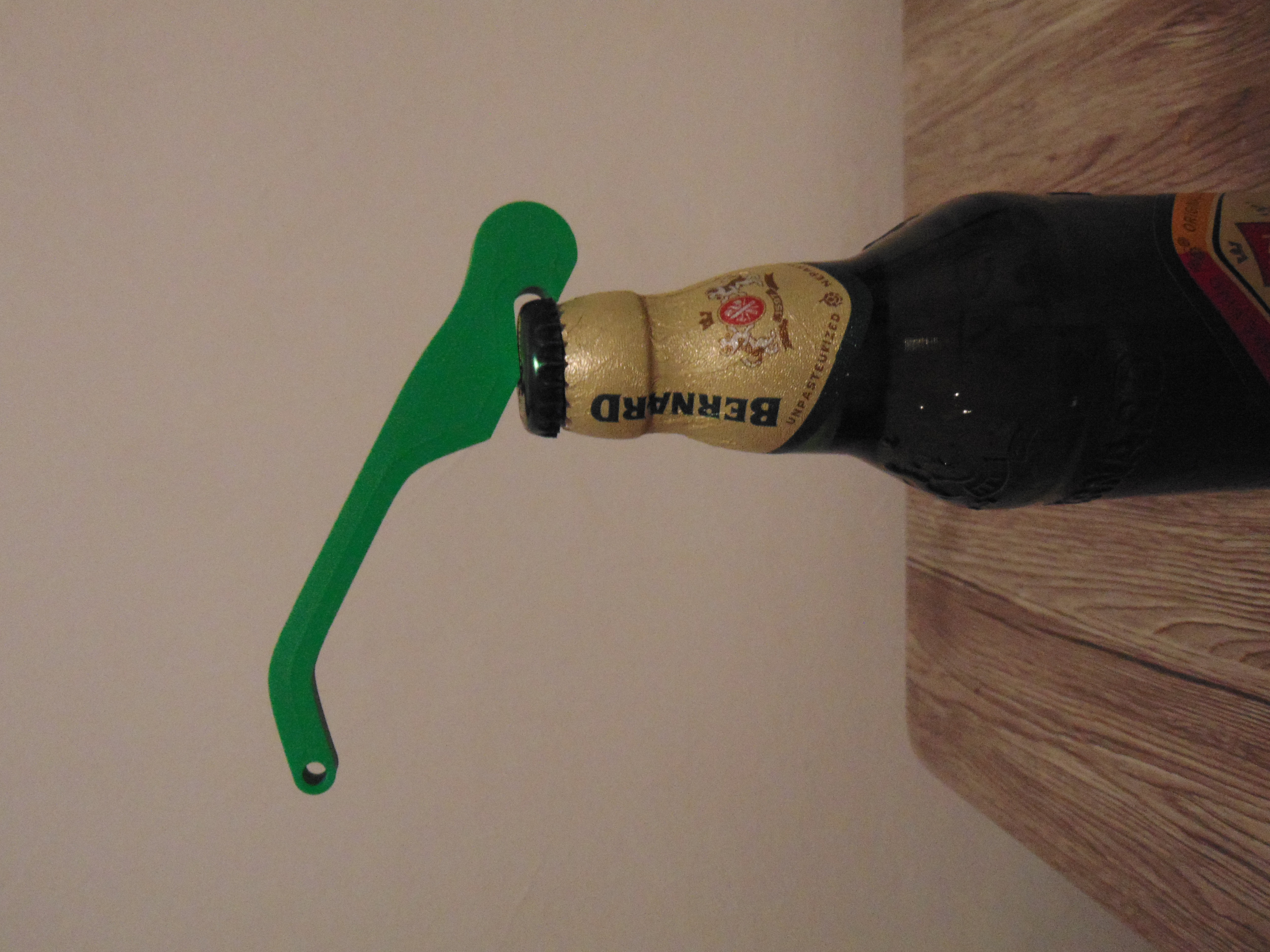 Miniatura 2 do modelo 3D Beer bottle opener