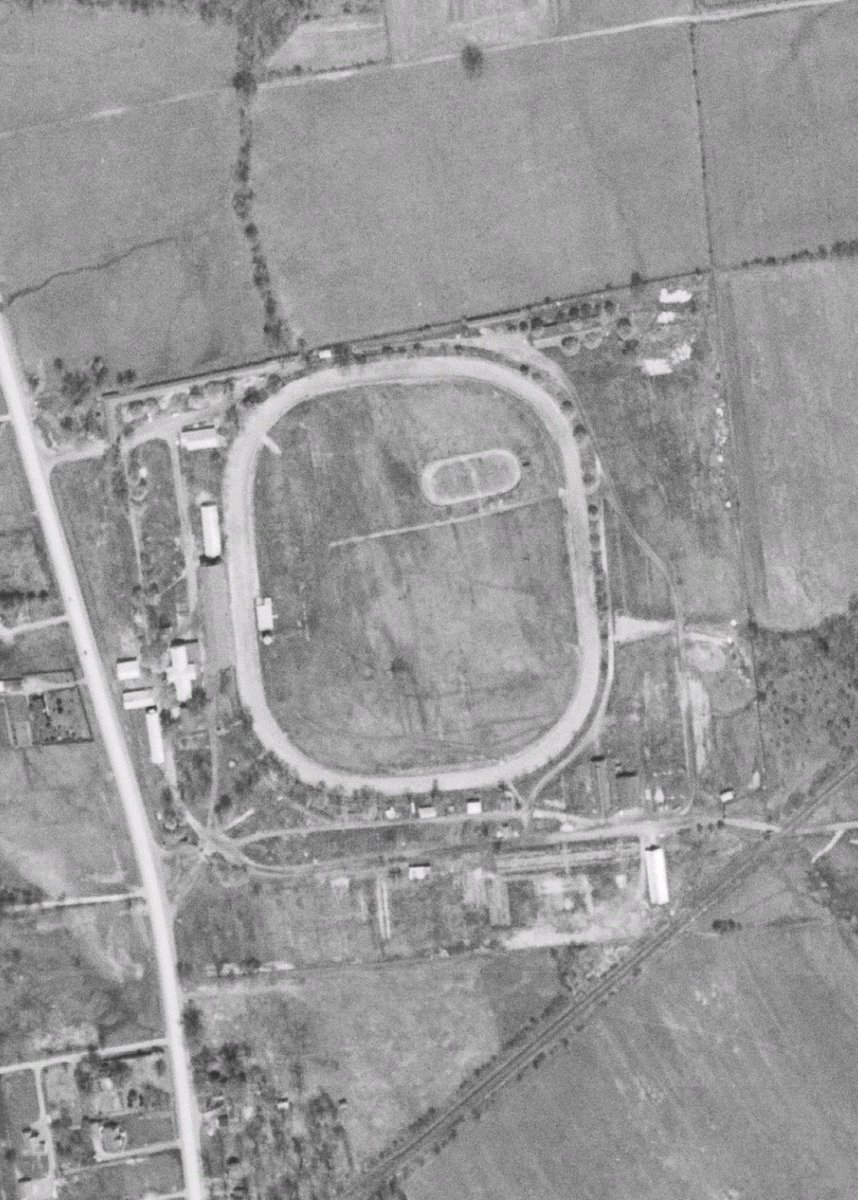 Flemington Speedway "Modified Country, USA"