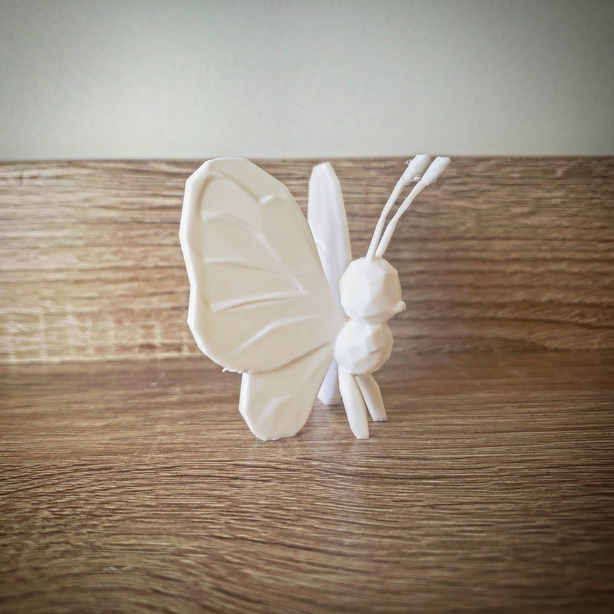 Butterfree - low poly (pokemon)