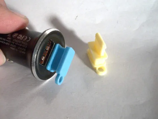 USB-A cover plug with key-ring
