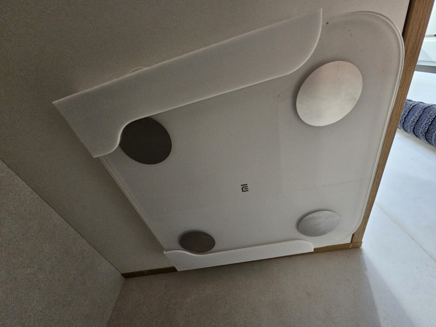 Xiaomi body scale holder