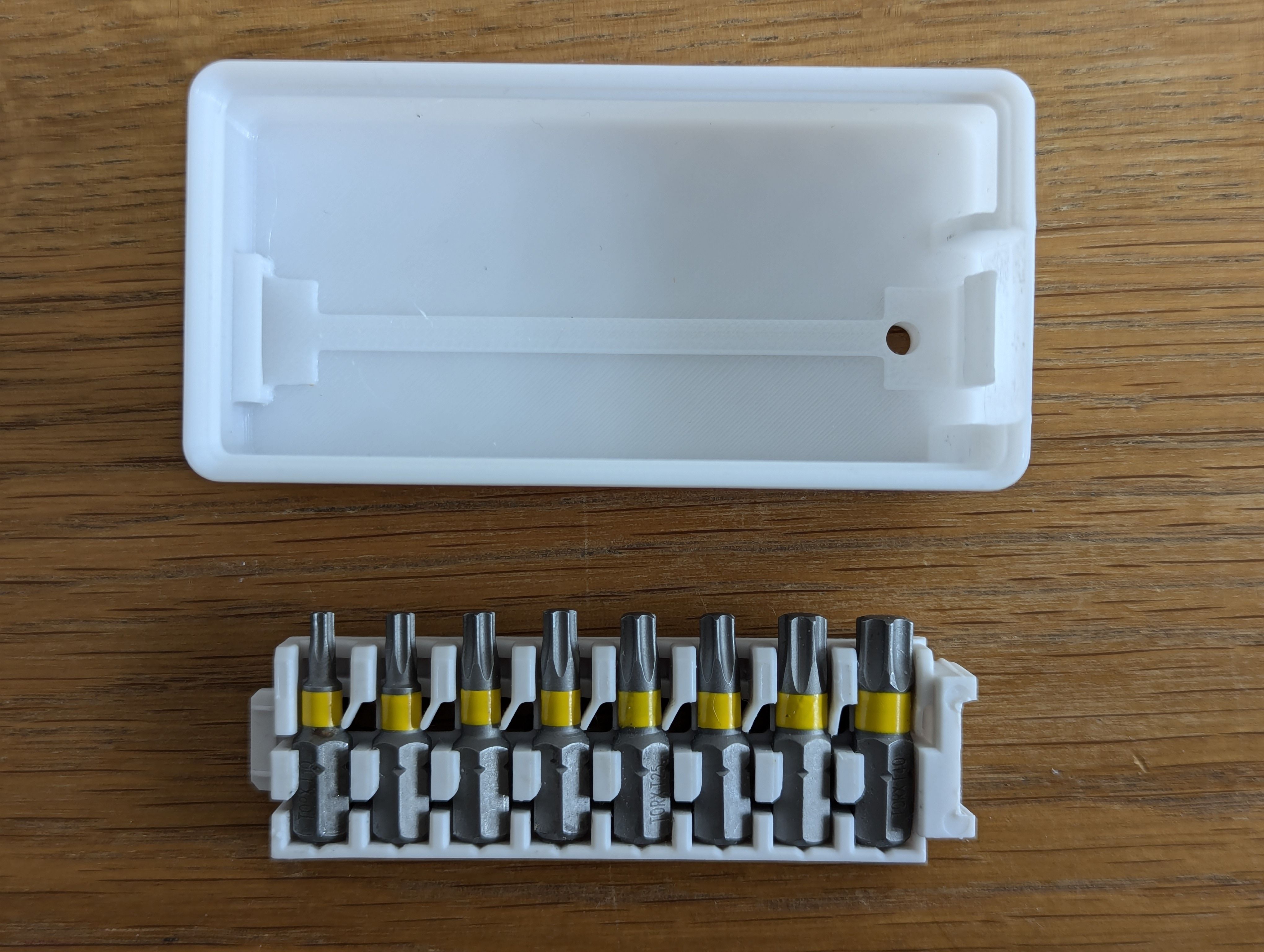 Gridfinity stackable box for Bosch Pick and Click bitholder — miniatura 4