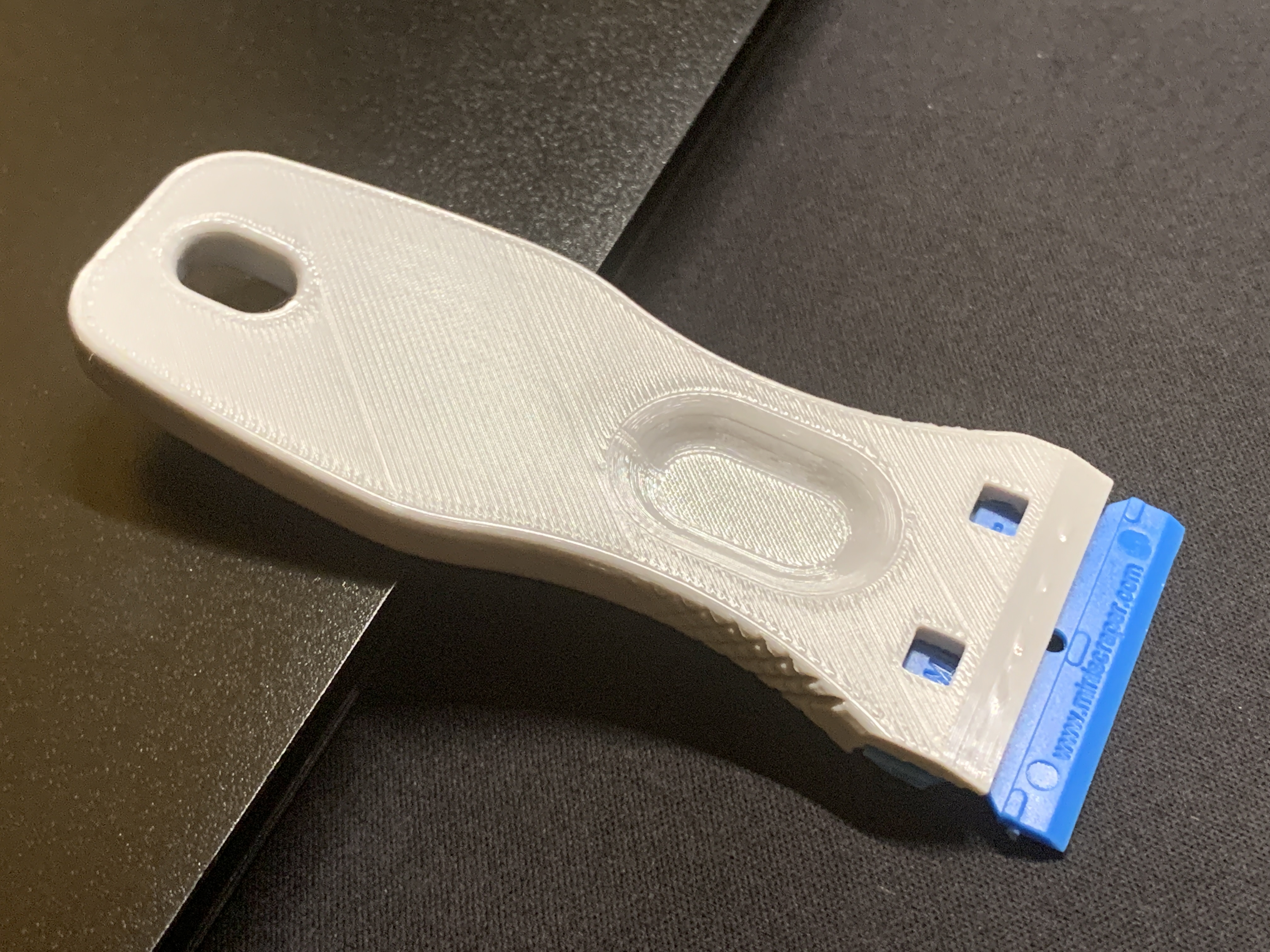 Scraperlite Plastic Razor Blade Handle V2 (head/thumb recess flipped) 3D model thumbnail