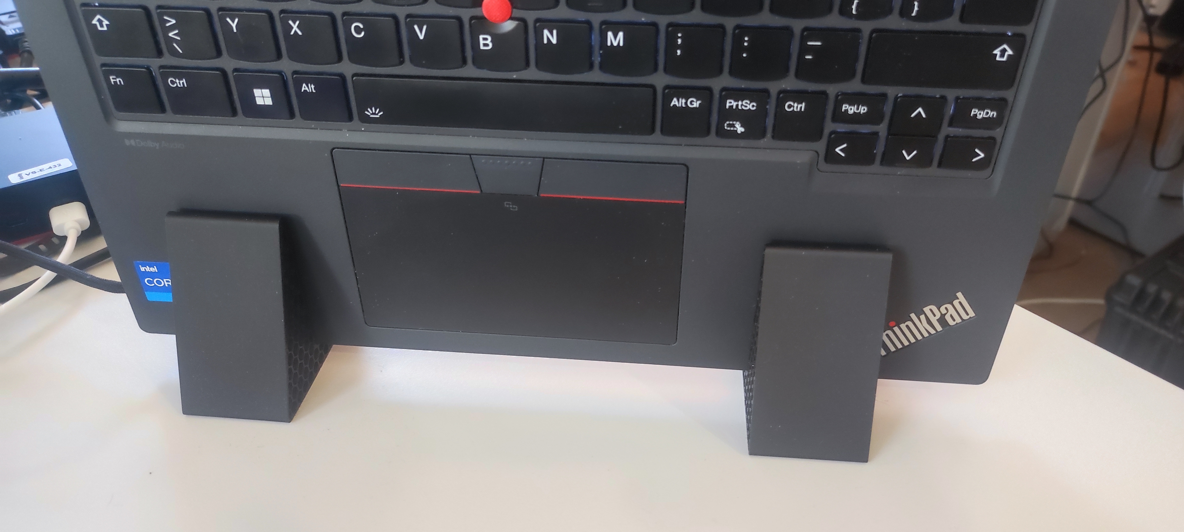 Thinkpad P14s vertical stand