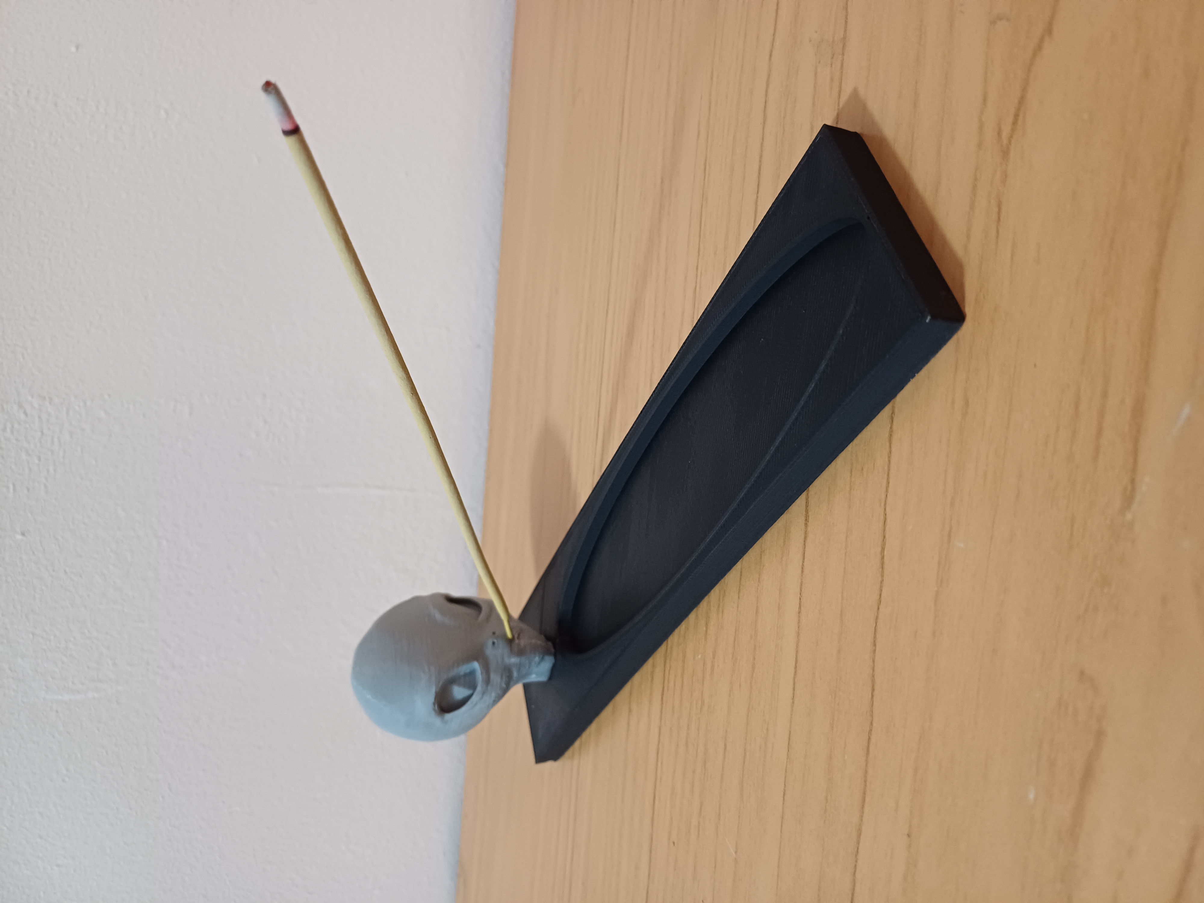 alien incense holder