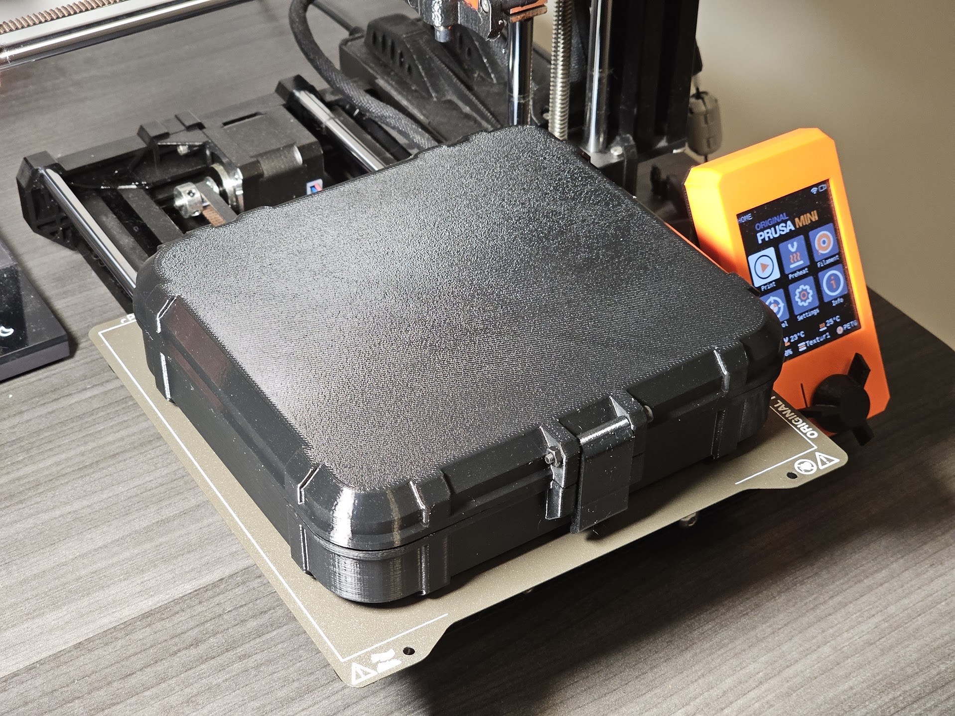 Miniatura 4 do modelo 3D Small Toolbox/Organizer