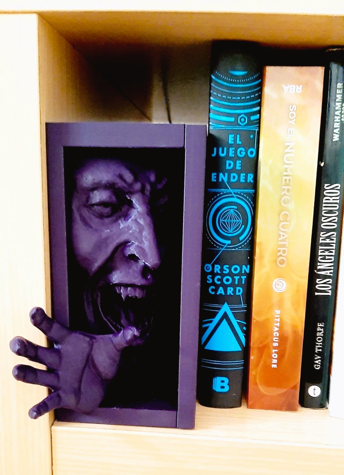 Miniatura 3 do modelo 3D Drácula Book Nook