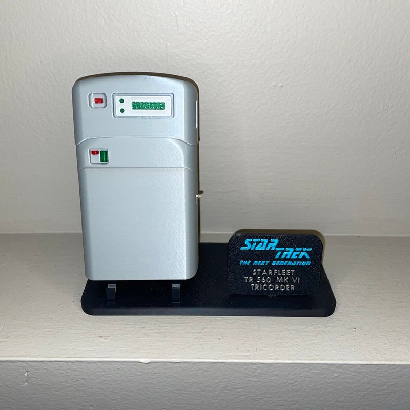 Star Trek TR-560 Tricorder Kit by 𝗨𝗻𝗶𝗺𝗮𝘁𝗿𝗶𝘅𝗥𝗲𝗱
