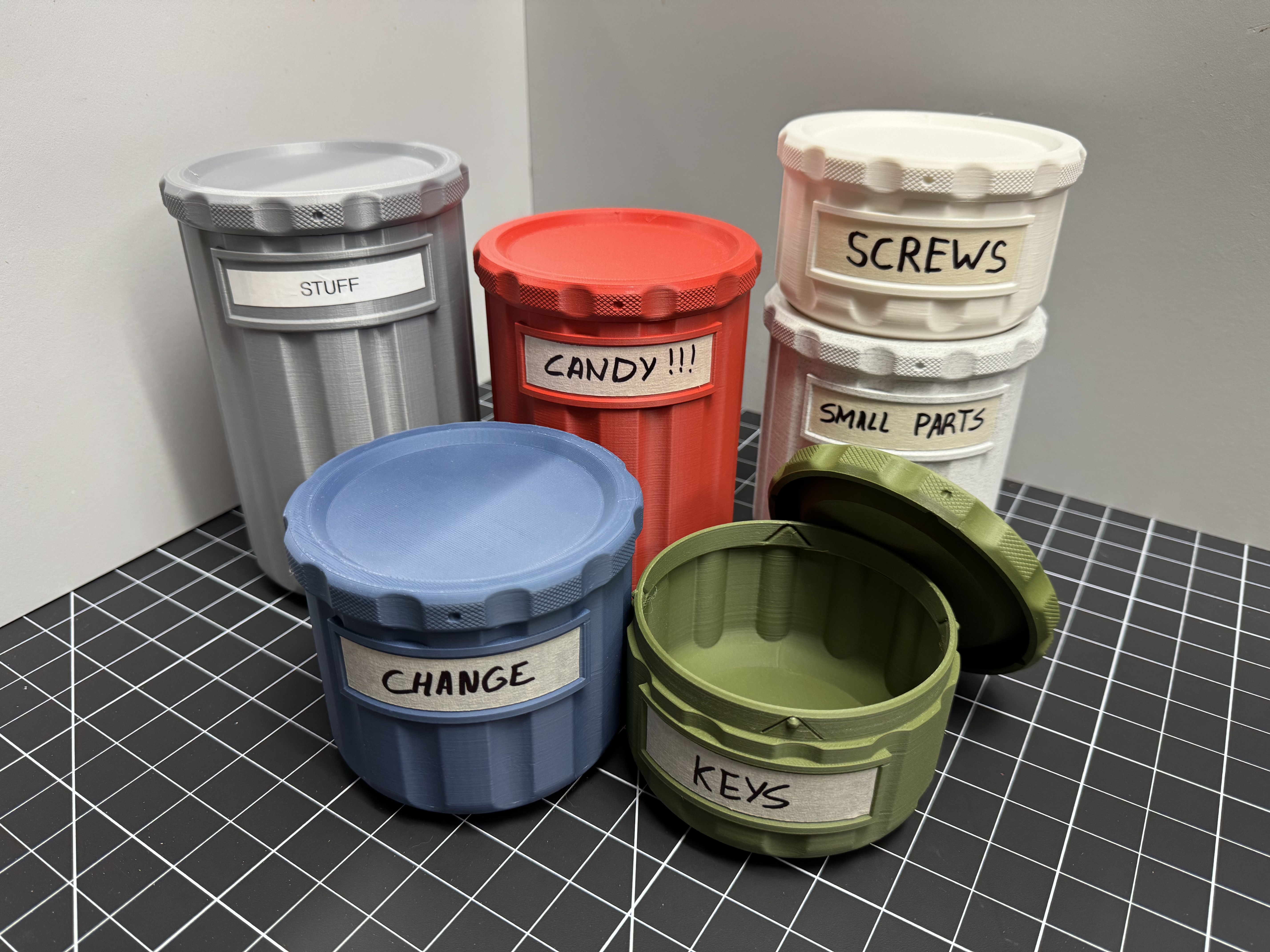 Twist Lock Container, Multiple sizes, Stackable. — miniatura 2