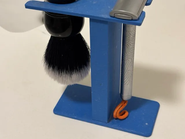 Razor stand