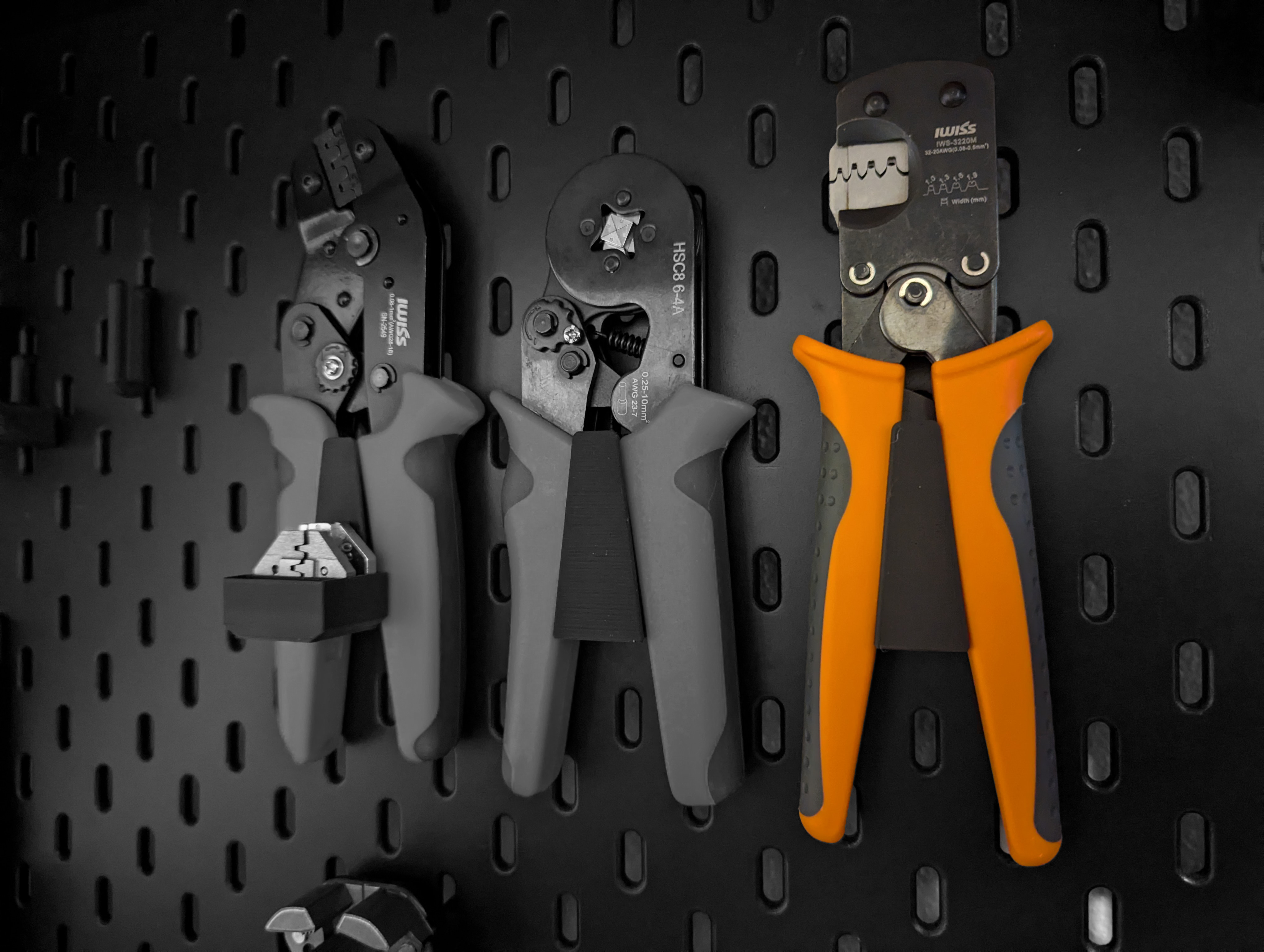 IWISS IWS-3220M crimping plier holder for IKEA SKADIS / UPPSPEL