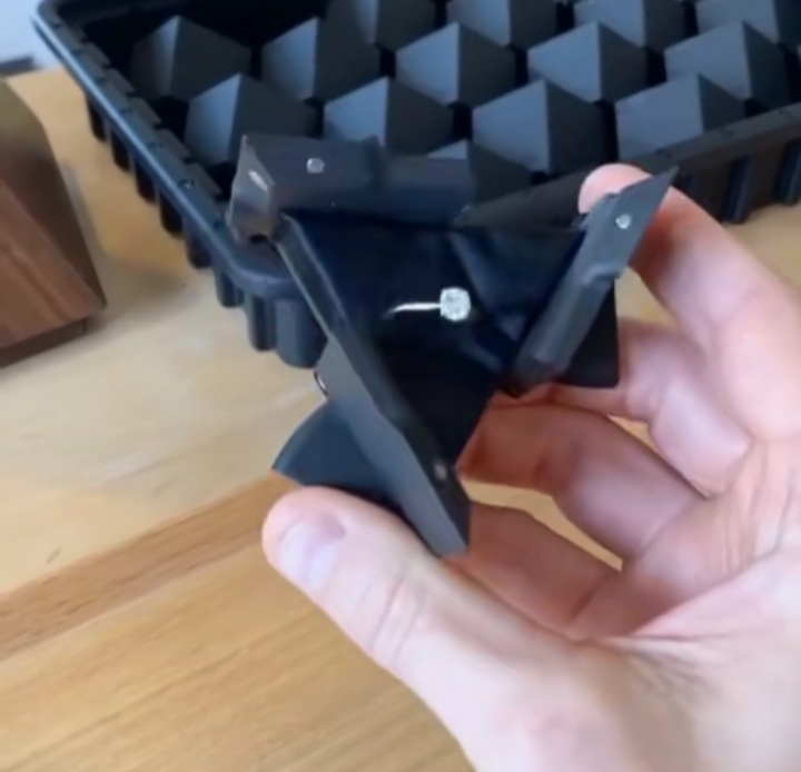 modern ring box