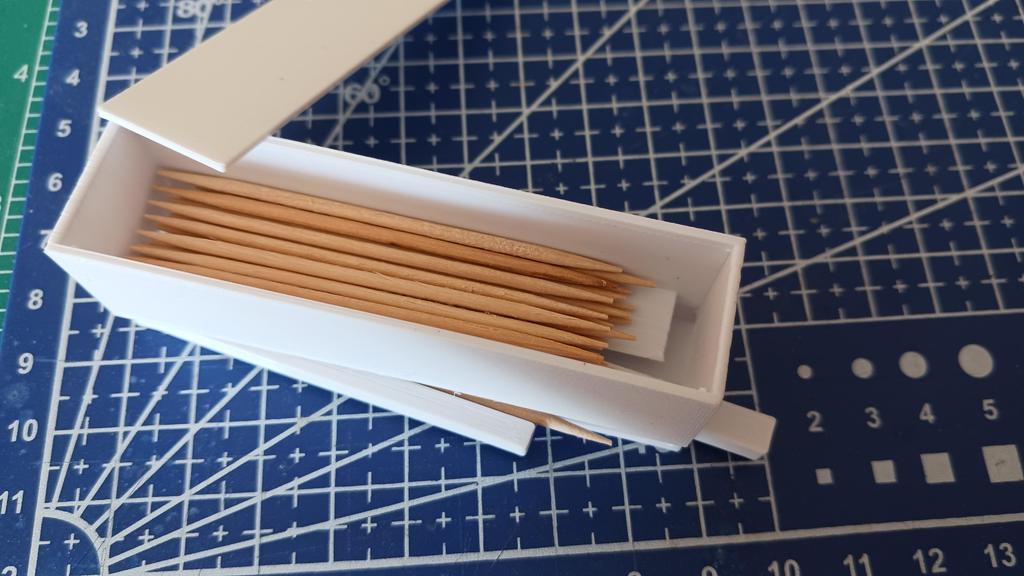 Miniatura 5 do modelo 3D Round Toothpick Dispenser