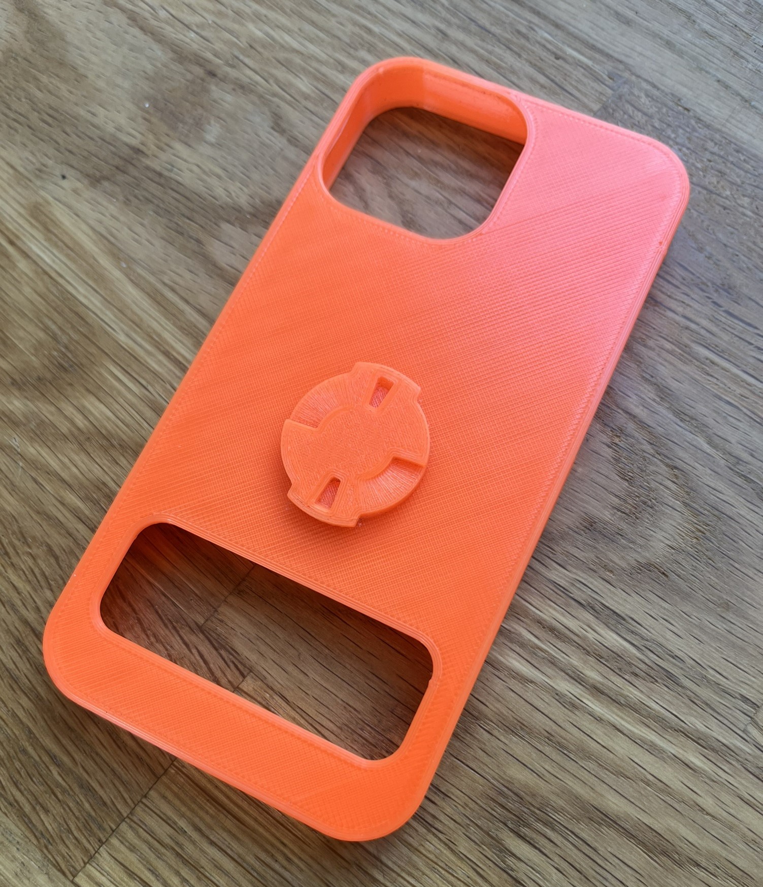 iPhone 13 mini case + Wahoo mount