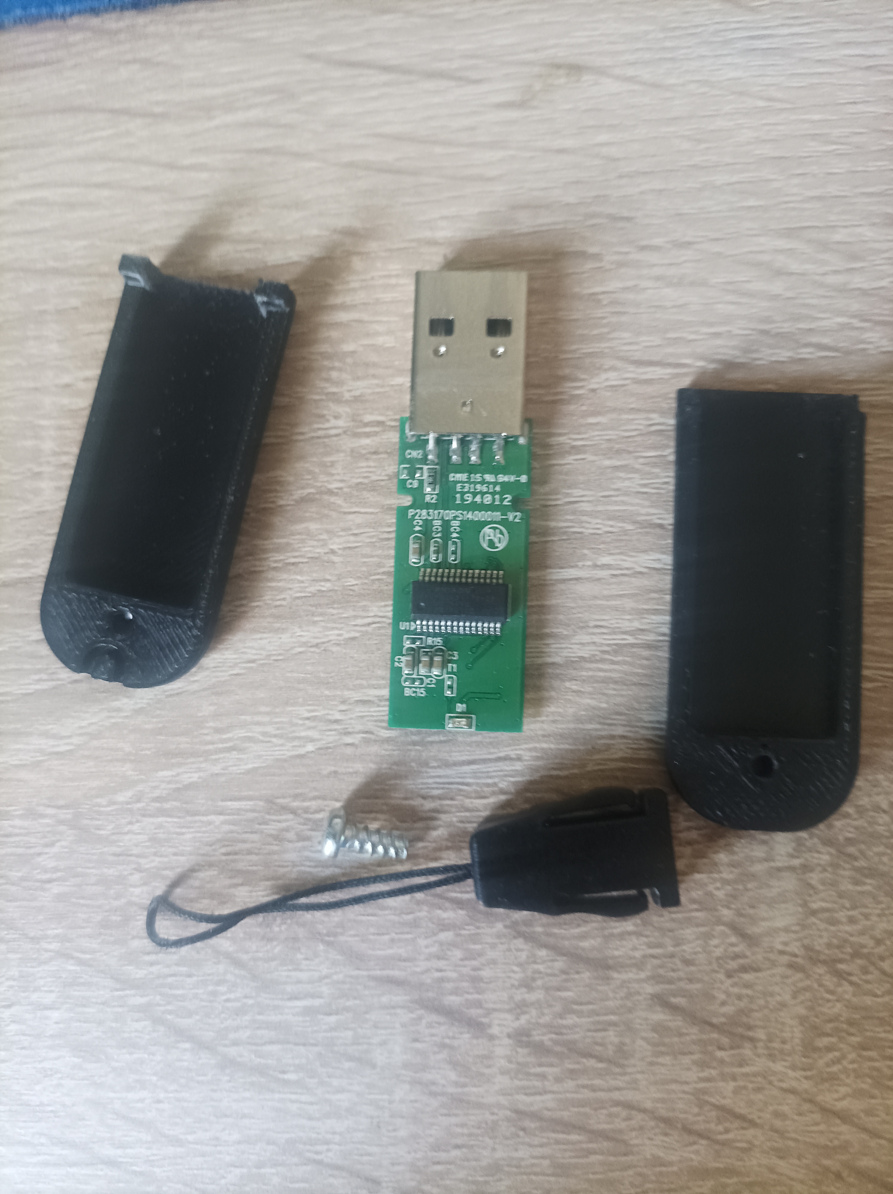 Miniatura 3 do modelo 3D Pendrive case replacement