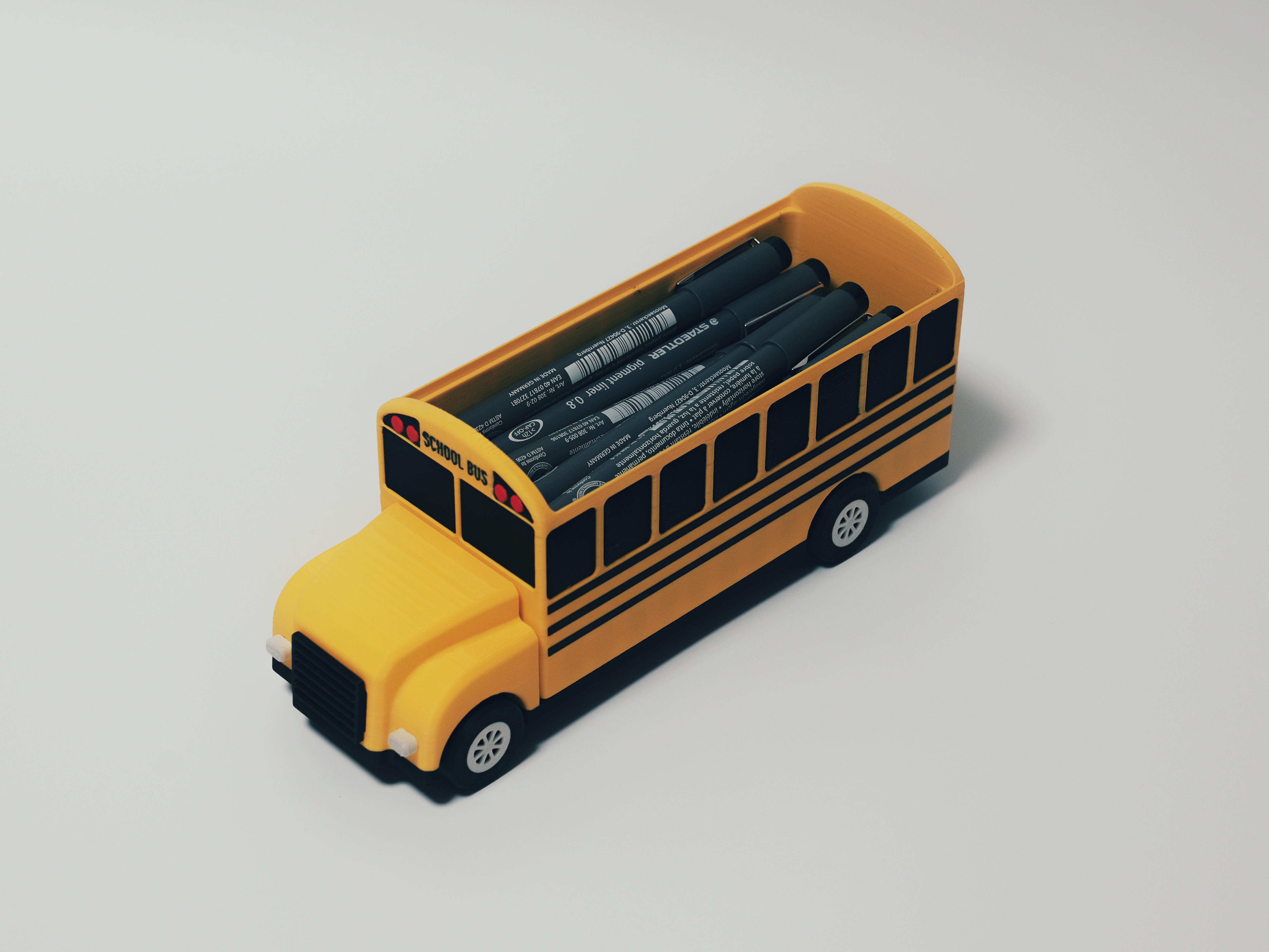 Miniatura 8 do modelo 3D School Bus Pencil Case