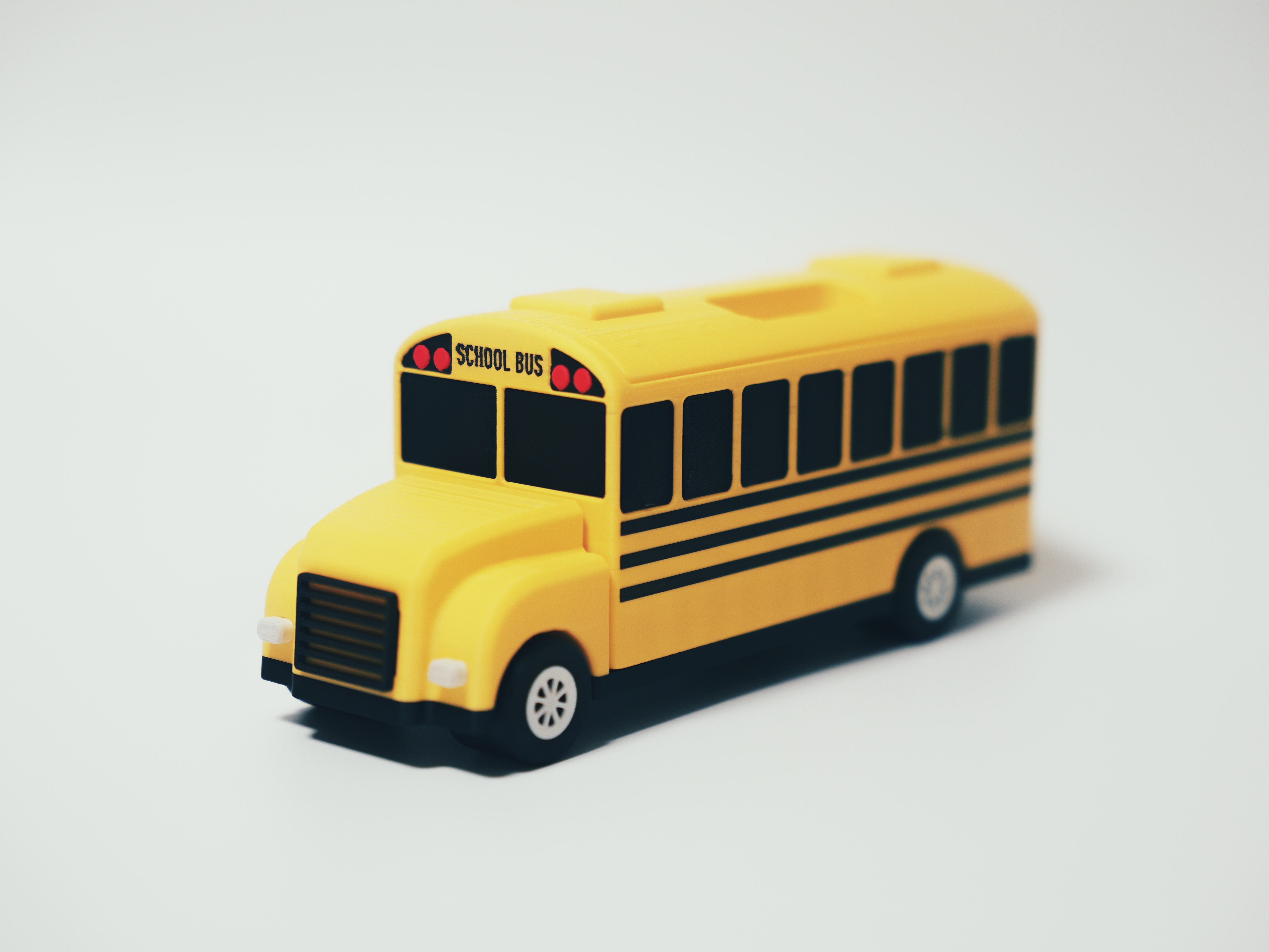 Miniatura 5 do modelo 3D School Bus Pencil Case