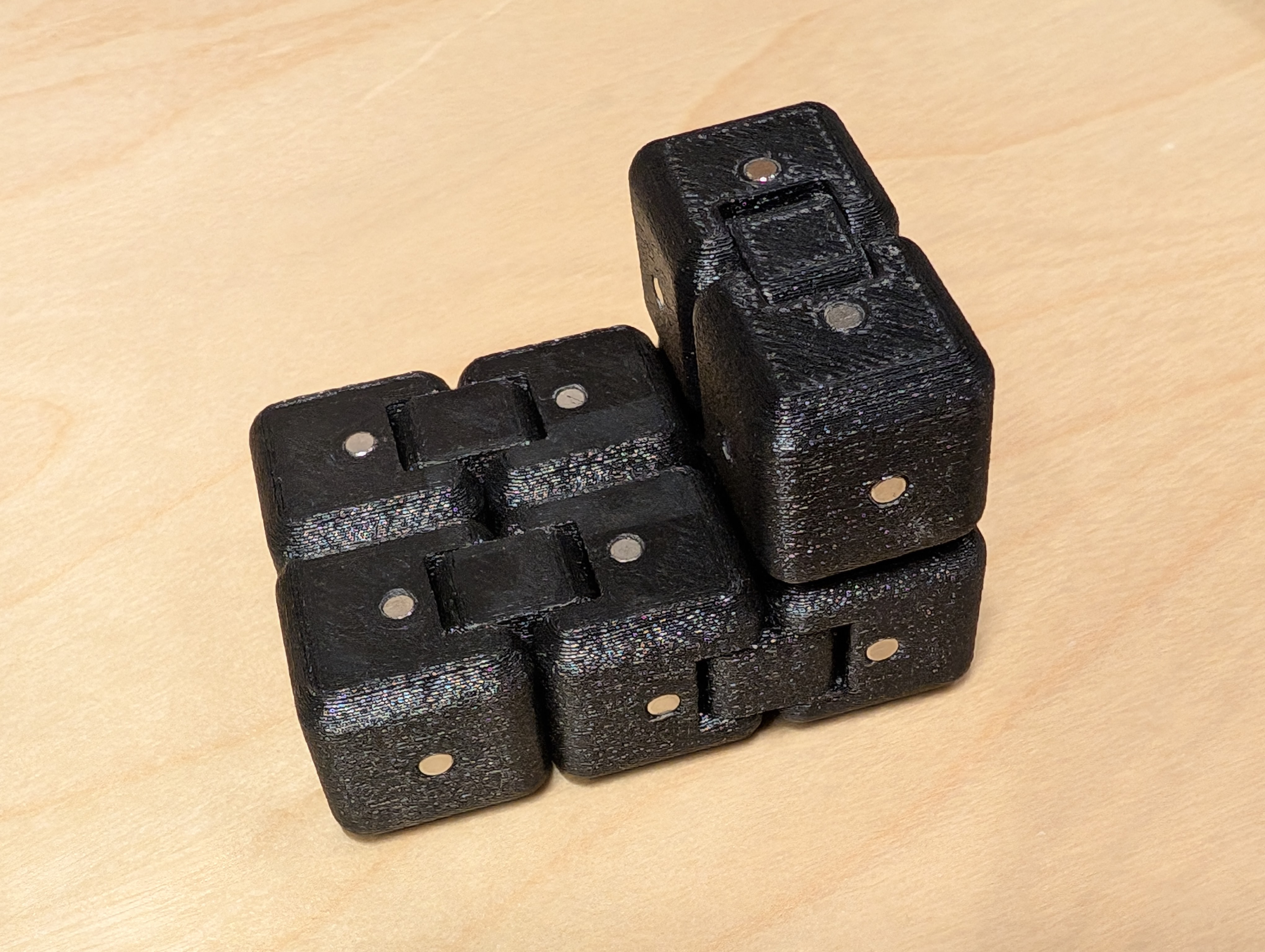 Infinity Cube with adjustable tolerances and magnet holes