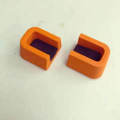 Universal Minimal Phonestand